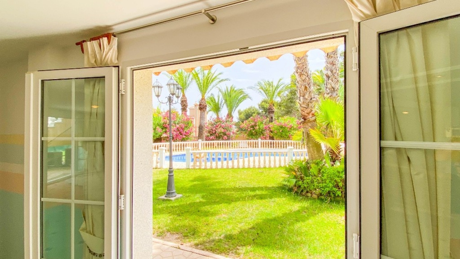 Wederverkoop - Villa - Orihuela - Villamartin