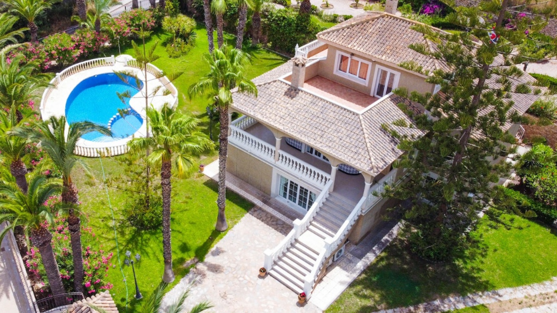 Wederverkoop - Villa - Orihuela - Villamartin