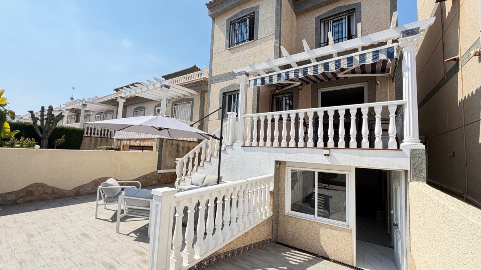 Wederverkoop - Villa - Orihuela - Villamartin
