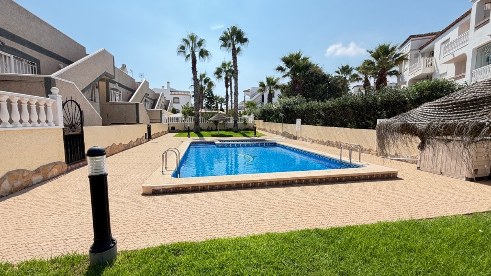 Wederverkoop - Villa - Orihuela - Villamartin