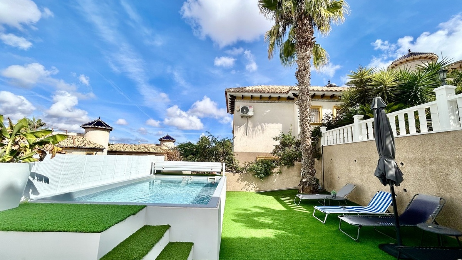 Wederverkoop - Villa - Orihuela - Villamartin