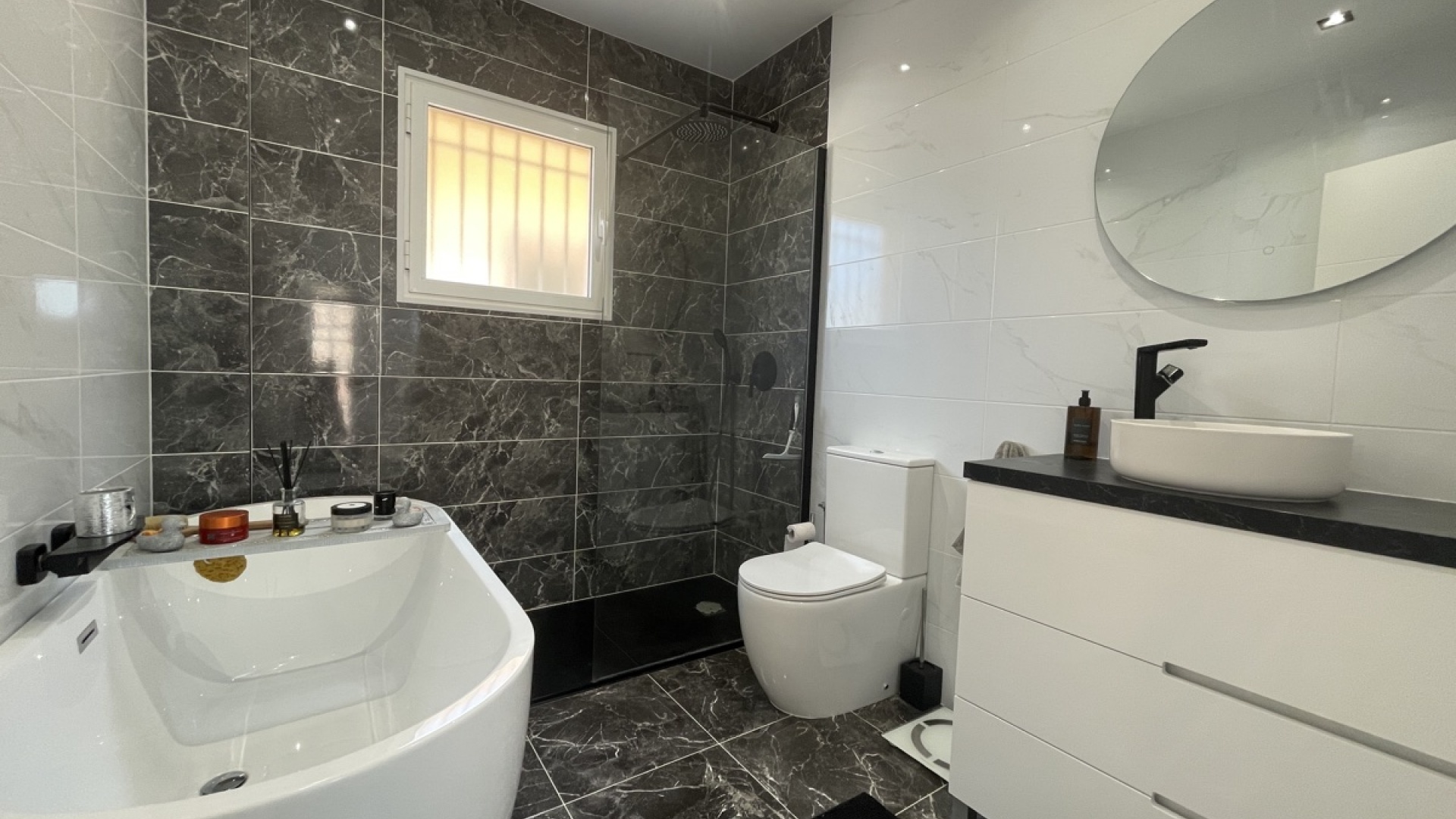 Wederverkoop - Villa - Playa Flamenca - avalon