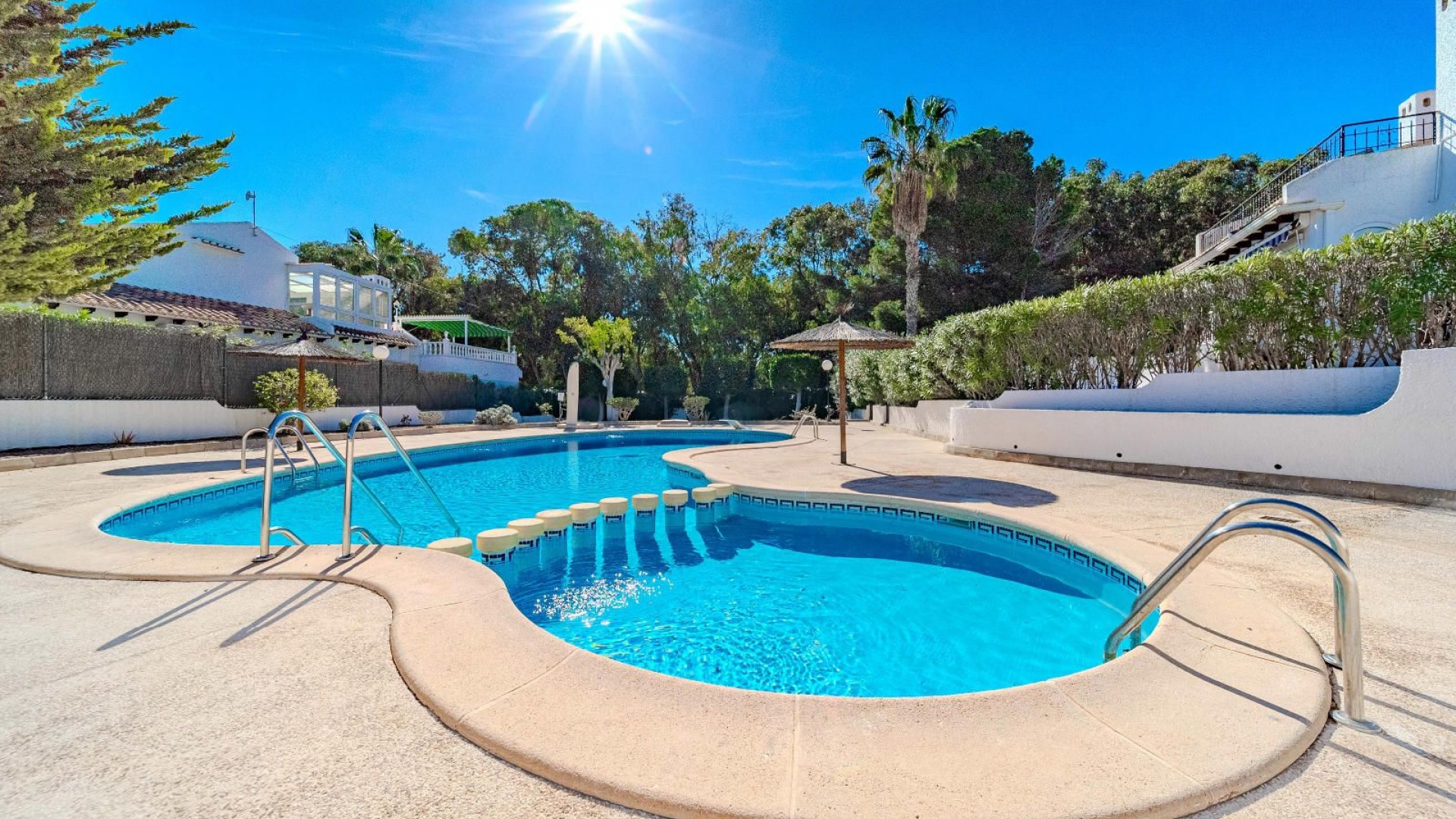 Wederverkoop - Villa - Playa Flamenca - beachside playa flamenca