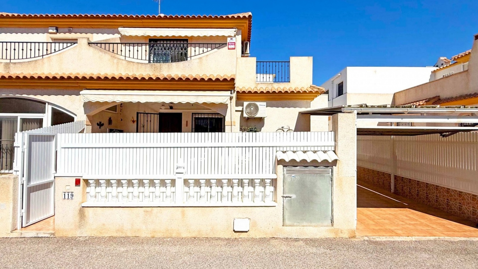 Wederverkoop - Villa - Playa Flamenca - iria