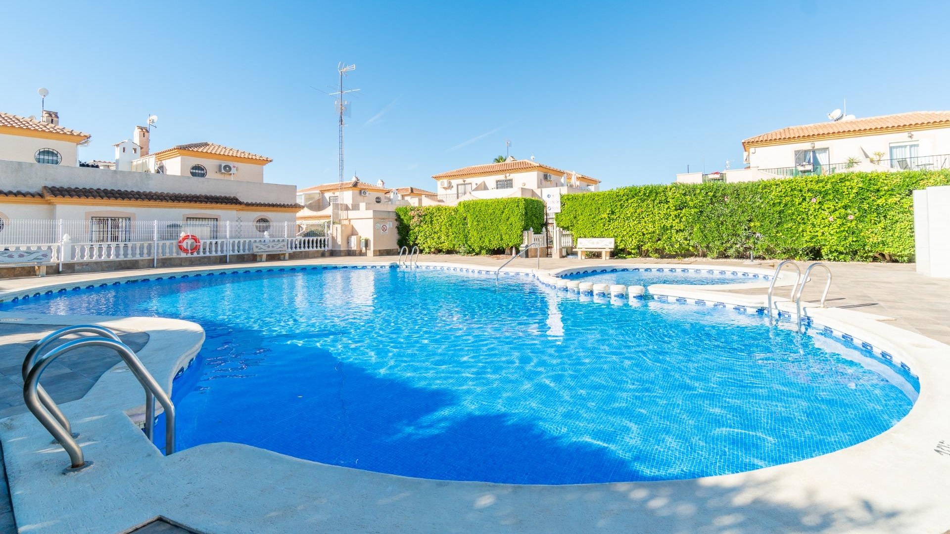 Wederverkoop - Villa - Playa Flamenca - iria