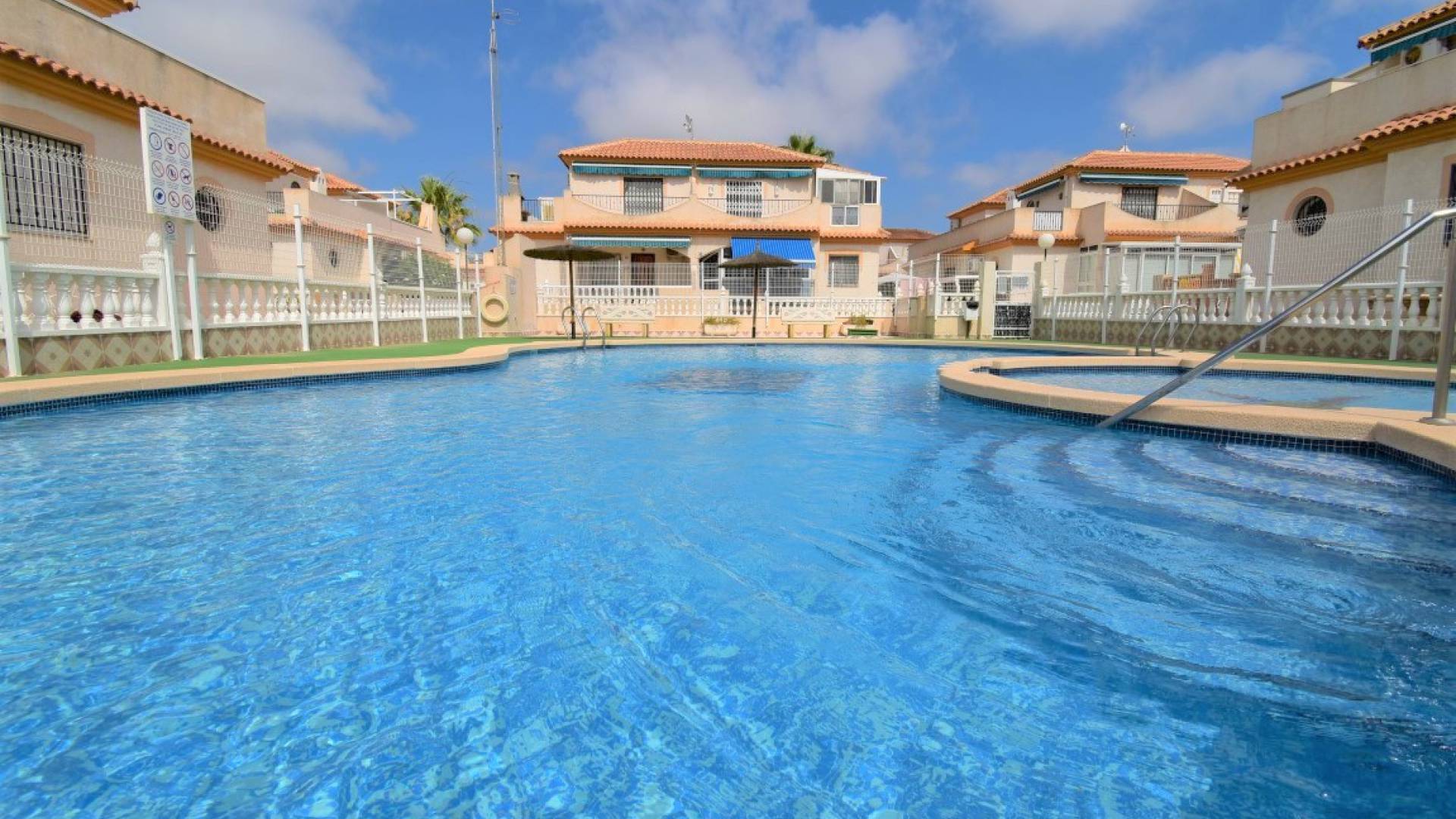 Wederverkoop - Villa - Playa Flamenca - iria