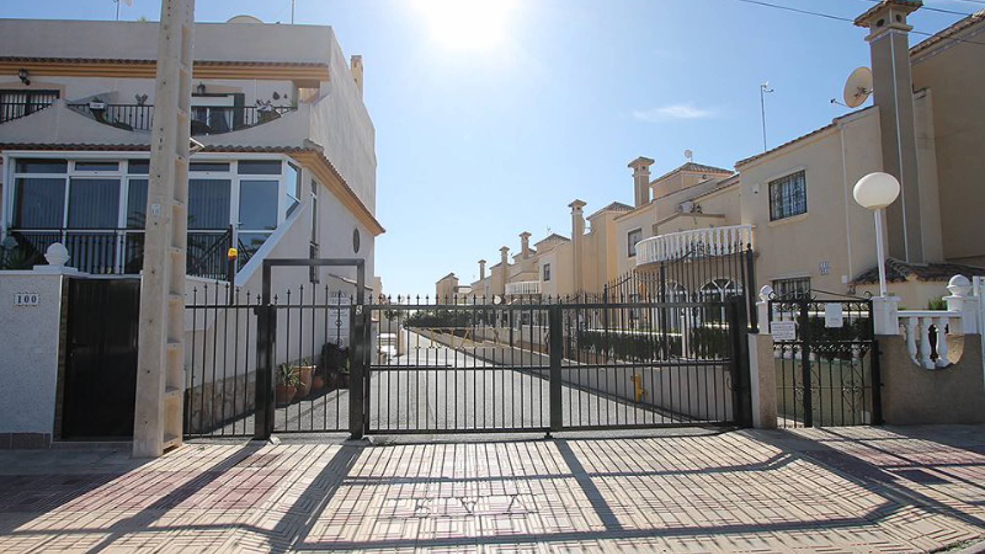 Wederverkoop - Villa - Playa Flamenca - iria