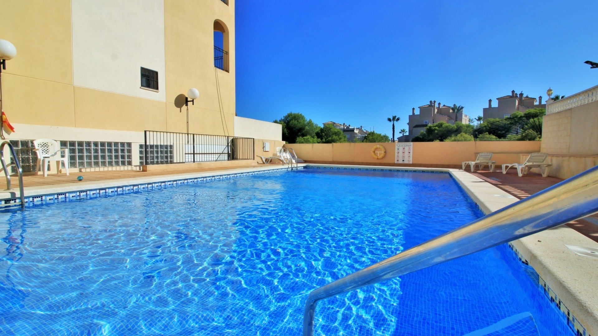 Wederverkoop - Villa - Playa Flamenca - La Pinada