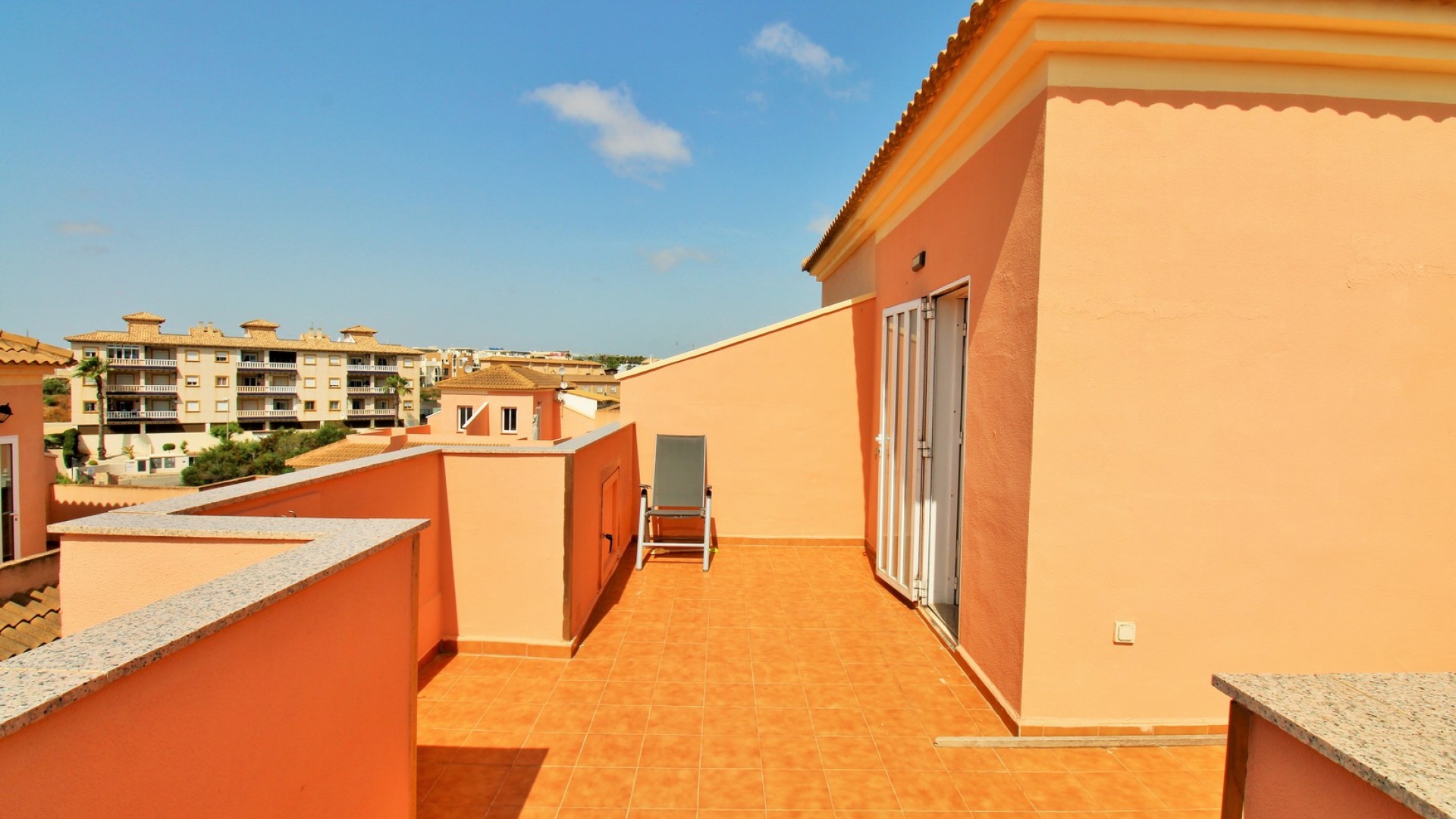 Wederverkoop - Villa - Playa Flamenca - pueblo caballero