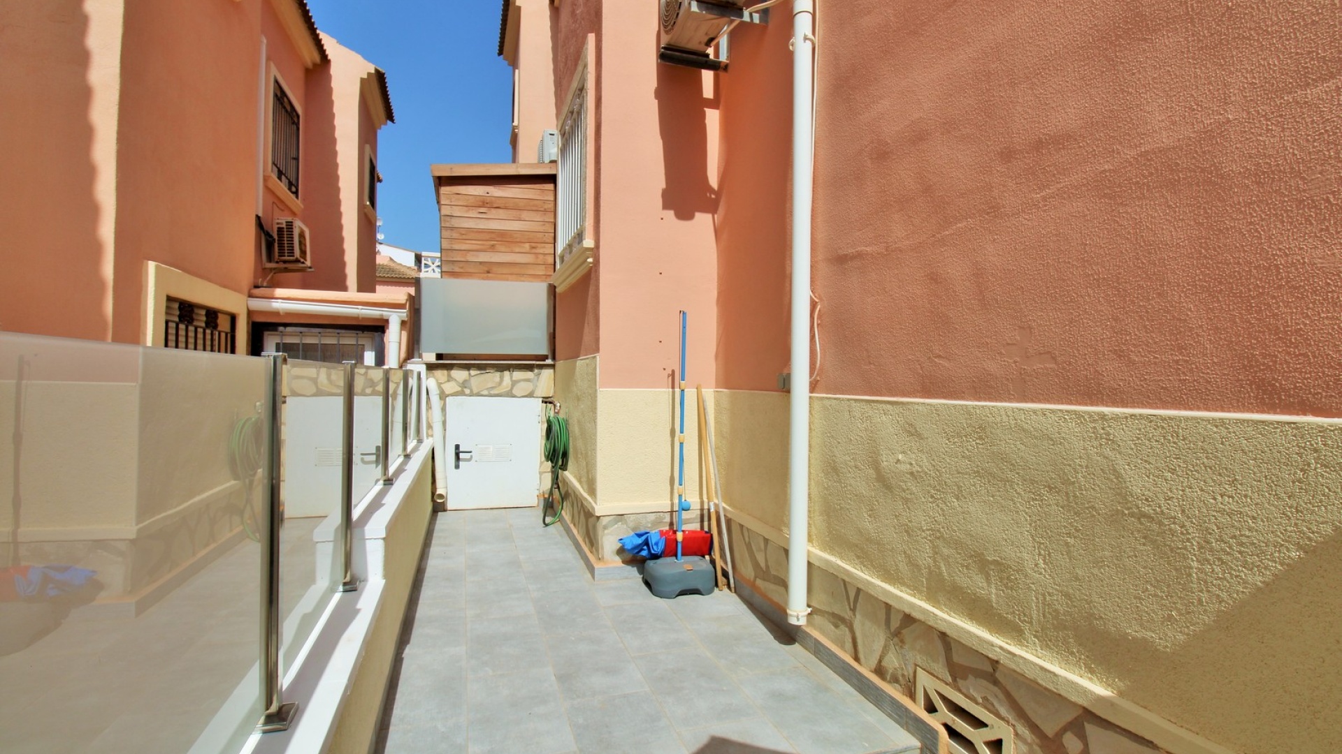 Wederverkoop - Villa - Playa Flamenca - pueblo caballero