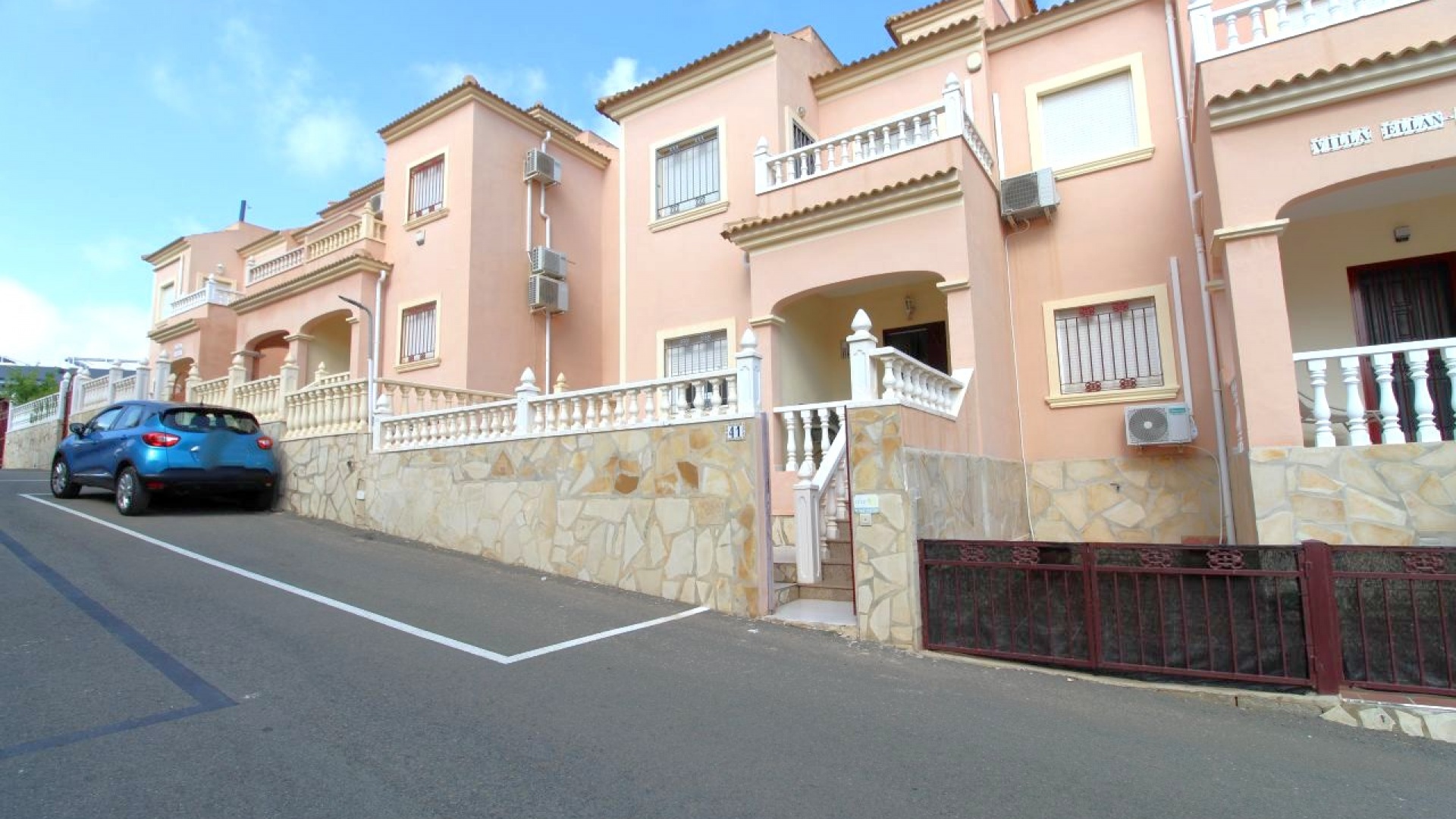 Wederverkoop - Villa - Playa Flamenca - pueblo caballero