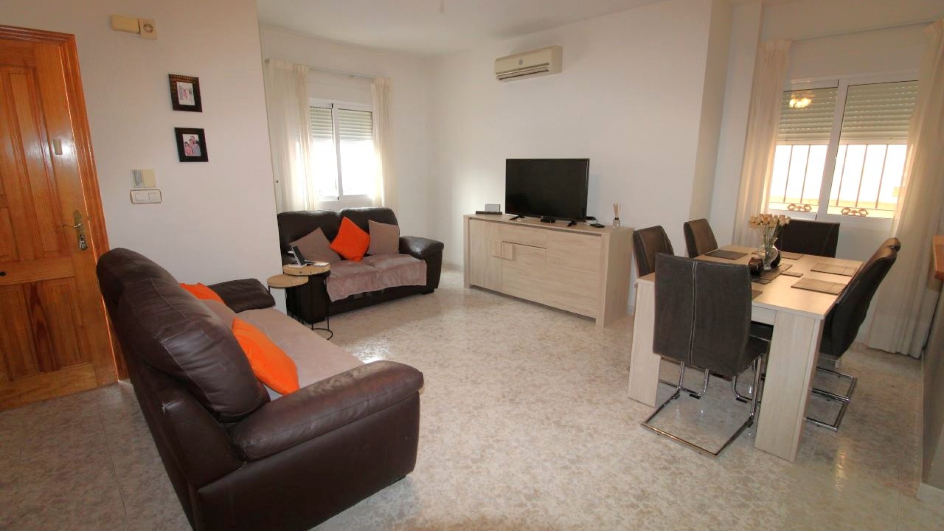 Wederverkoop - Villa - Playa Flamenca - pueblo caballero