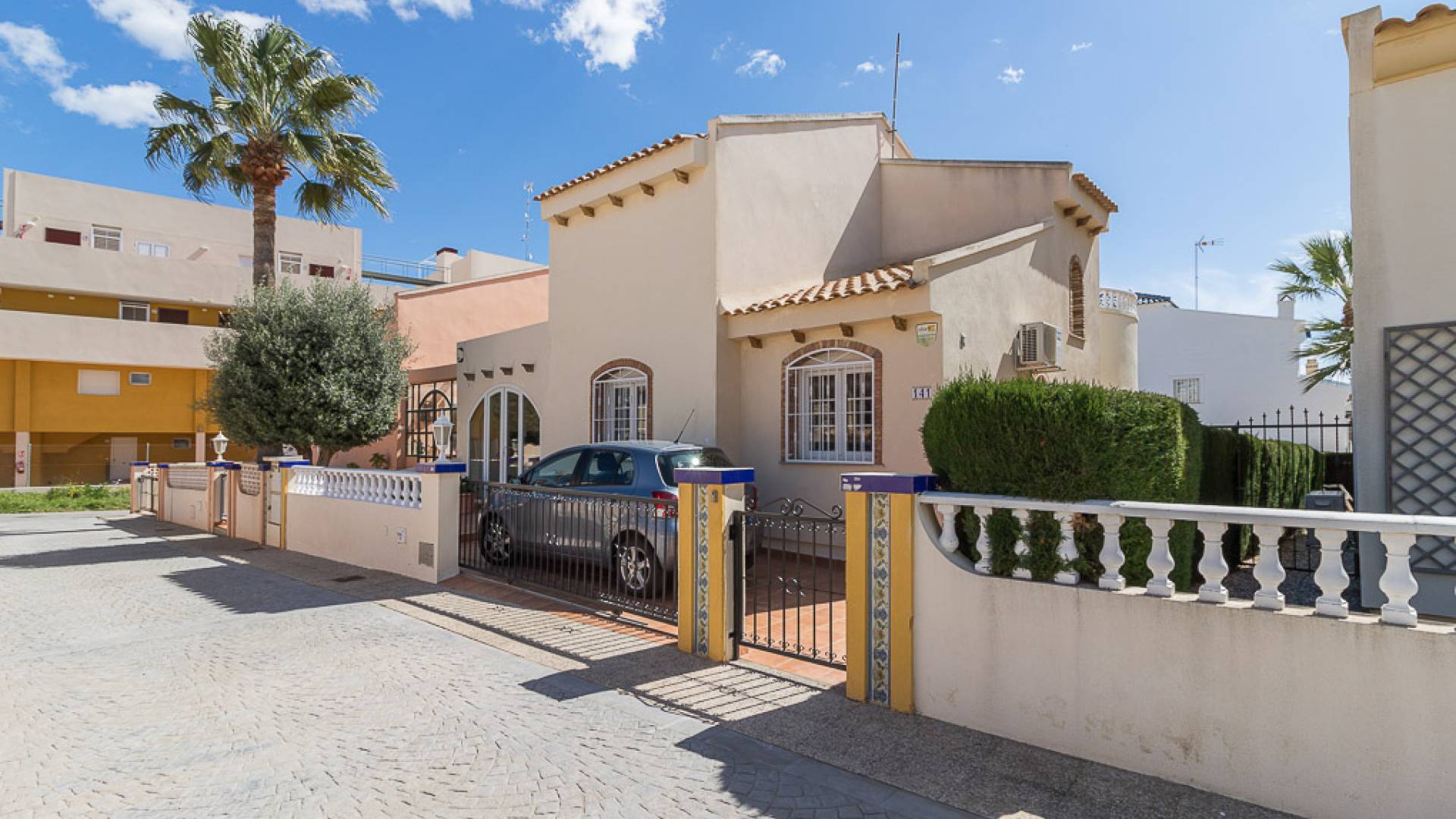 Wederverkoop - Villa - Playa Flamenca - Res. Montilla