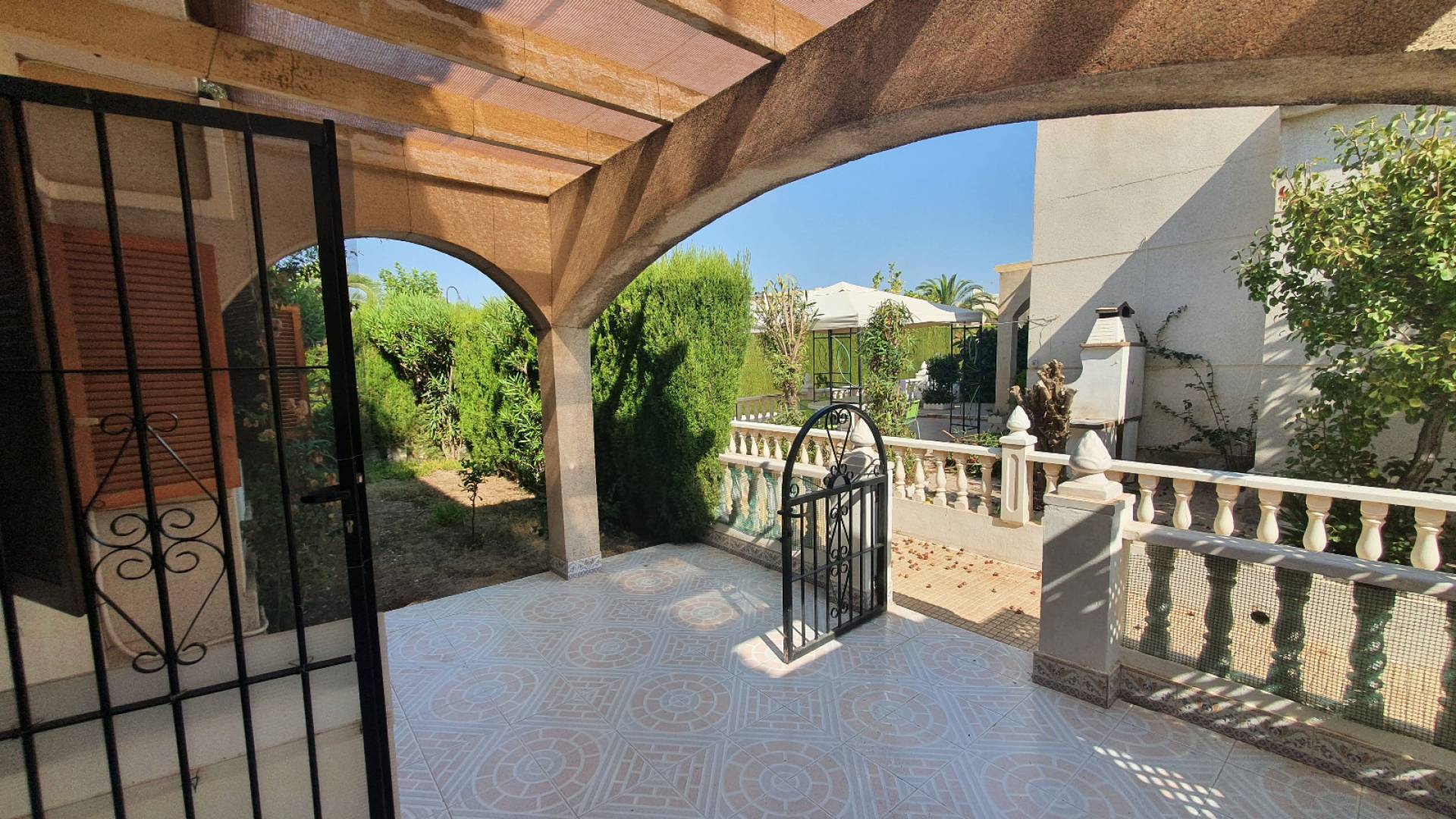 Wederverkoop - Villa - Playa Flamenca - serena