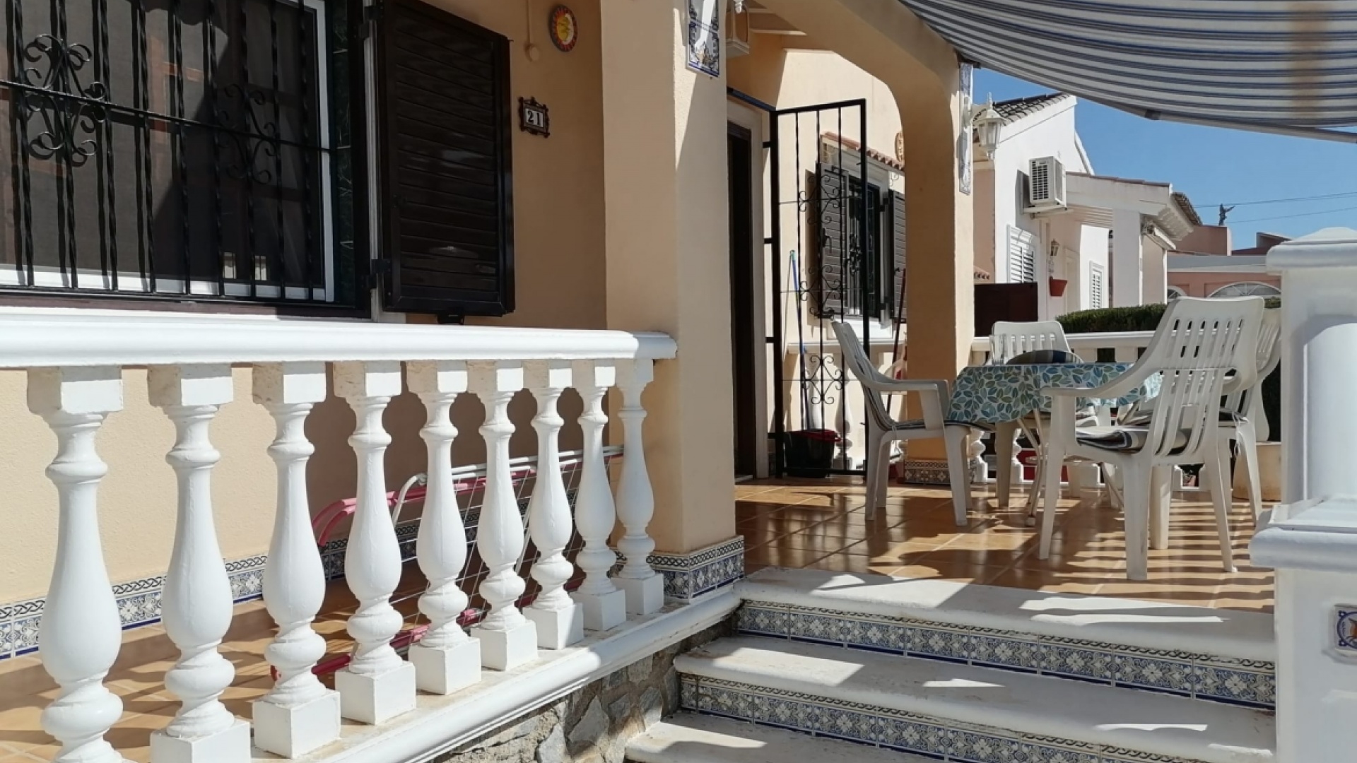 Wederverkoop - Villa - Playa Flamenca - Urb Horizonte