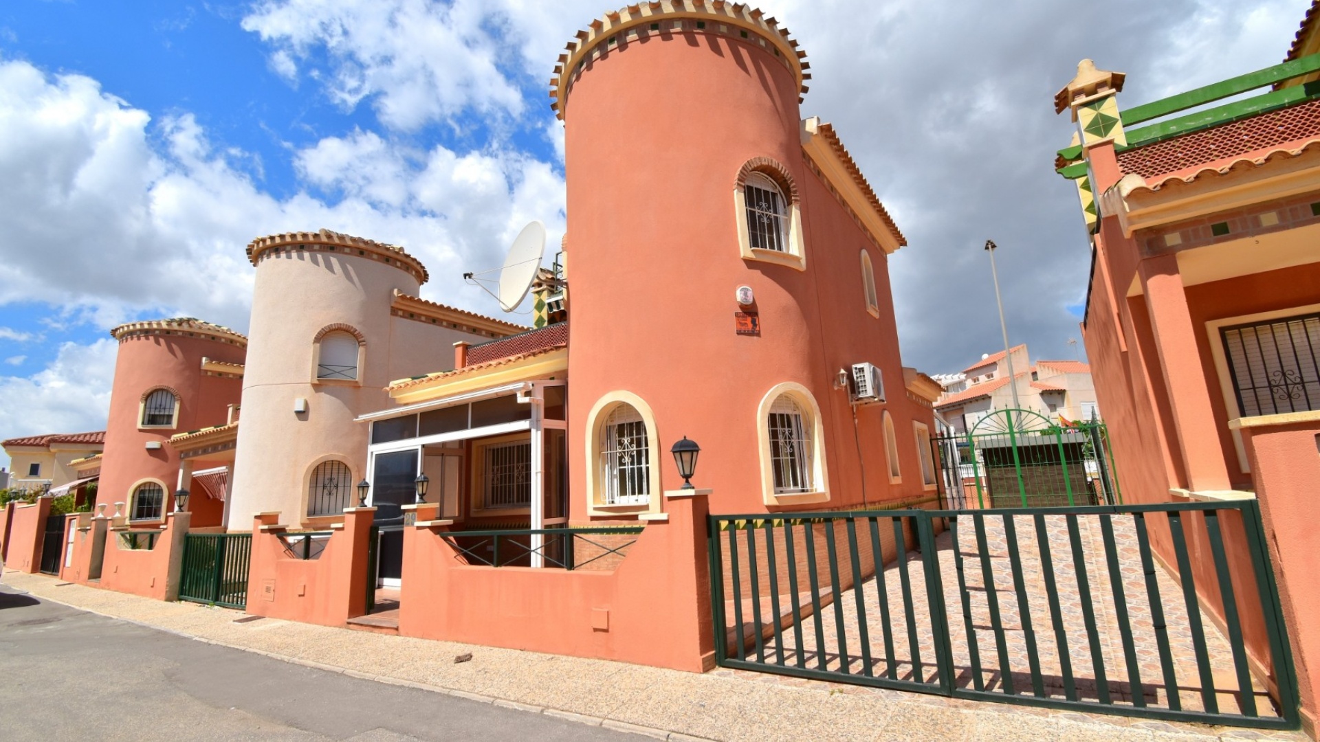 Wederverkoop - Villa - Playa Flamenca - villas san luis