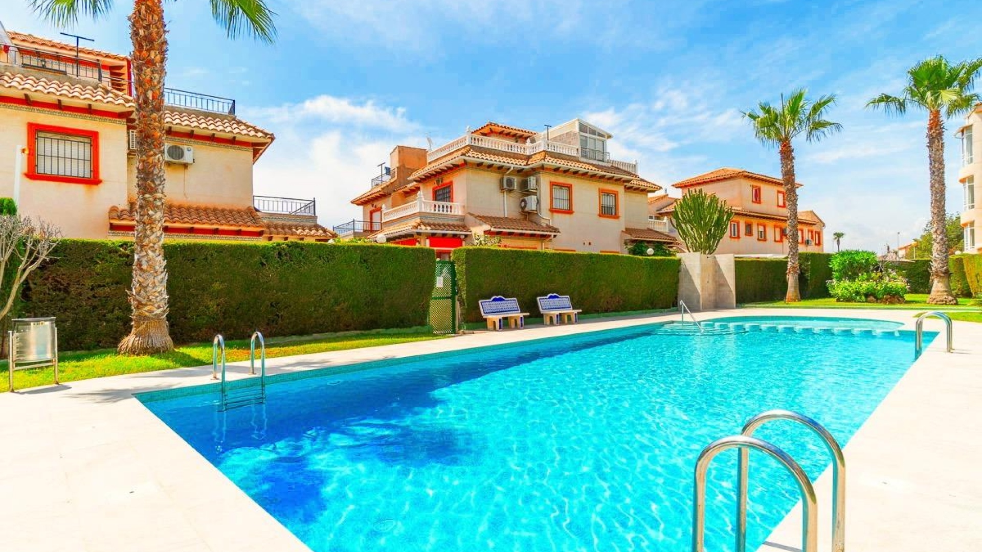 Wederverkoop - Villa - Punta Prima - la campana