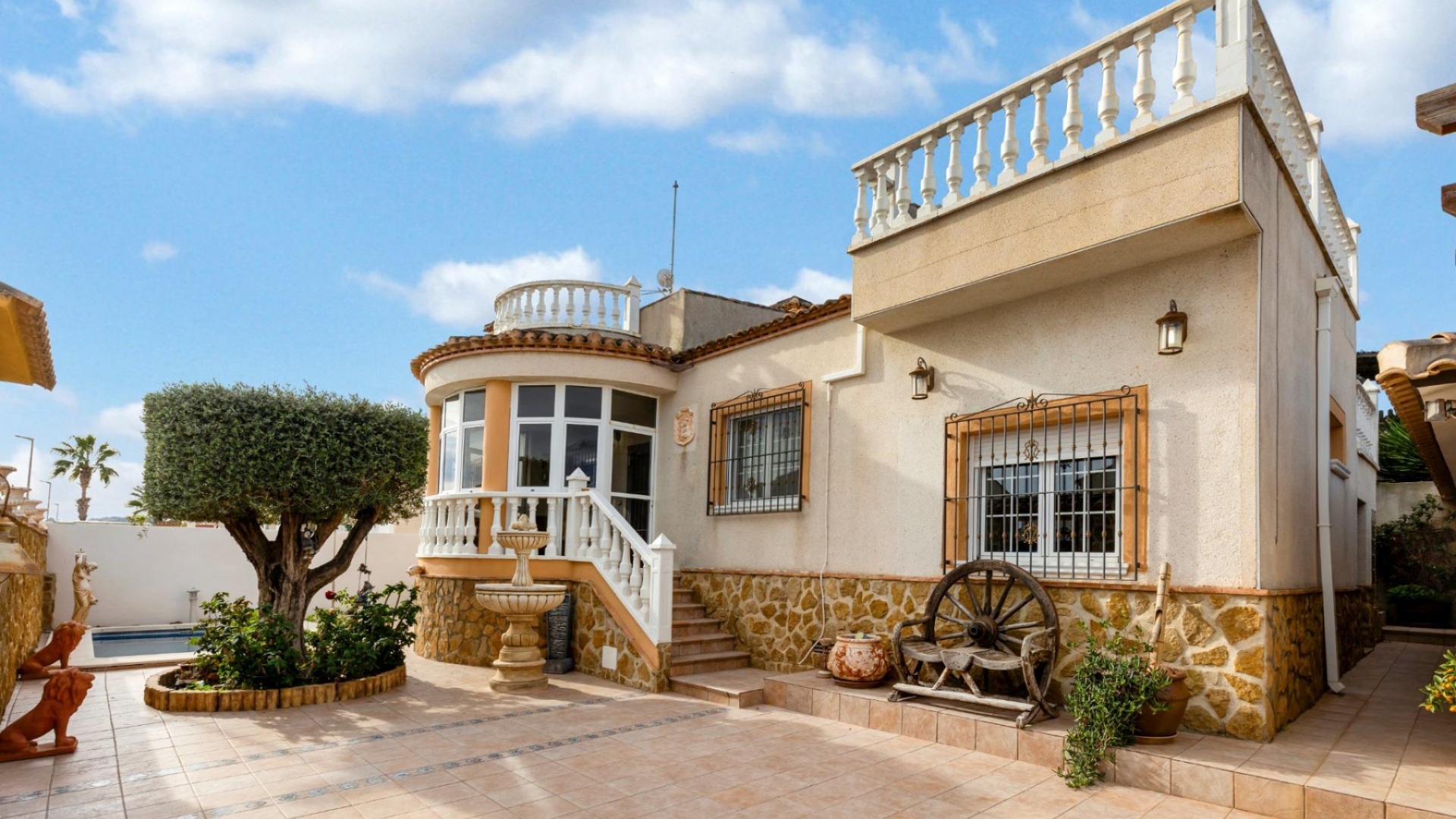 Wederverkoop - Villa - San Miguel de Salinas - Lake View Mansions