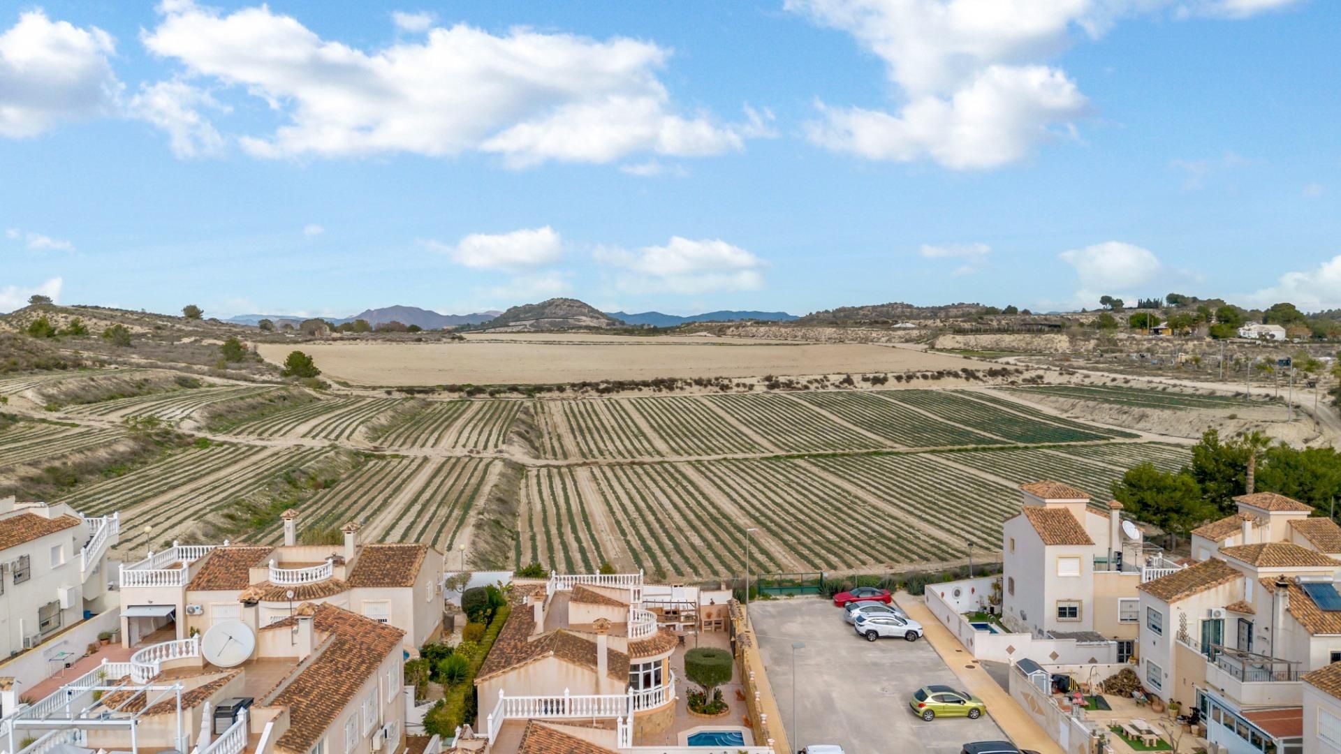 Wederverkoop - Villa - San Miguel de Salinas - Lake View Mansions