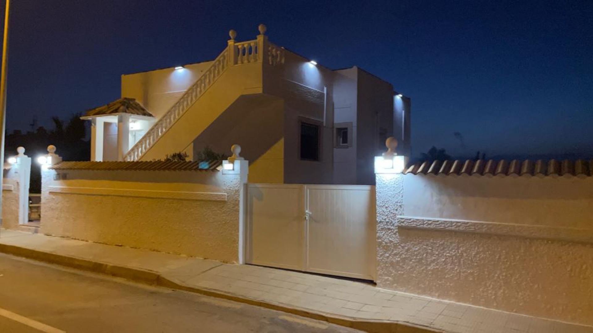 Wederverkoop - Villa - San Miguel de Salinas - las comunicaciones