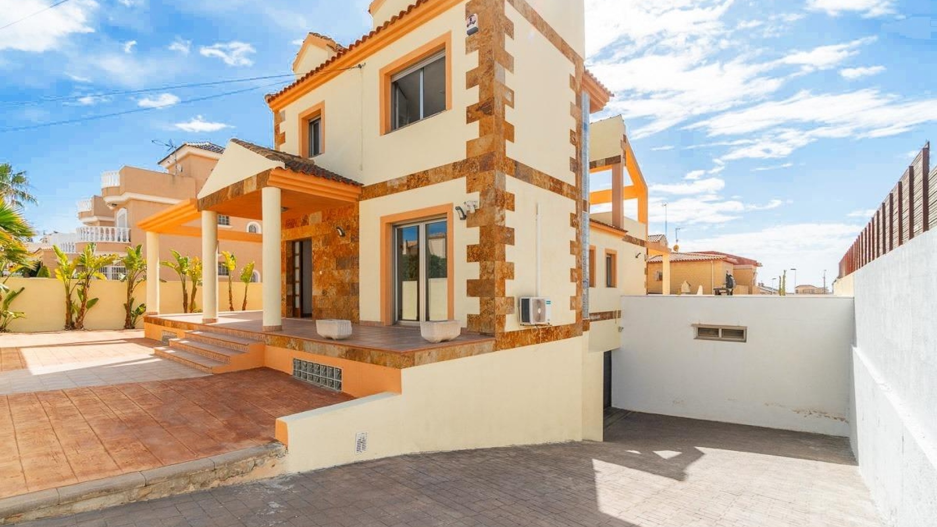 Wederverkoop - Villa - Torrevieja - Aguas Nuevas