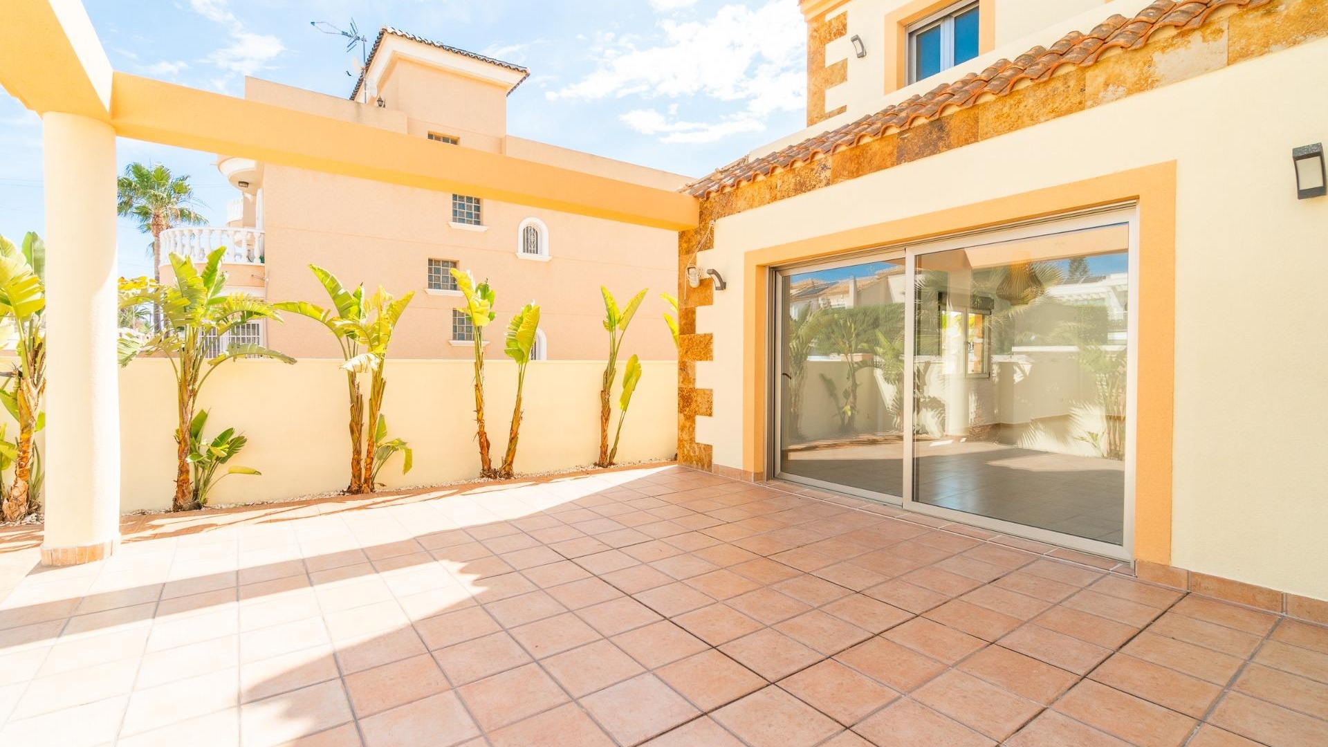 Wederverkoop - Villa - Torrevieja - Aguas Nuevas