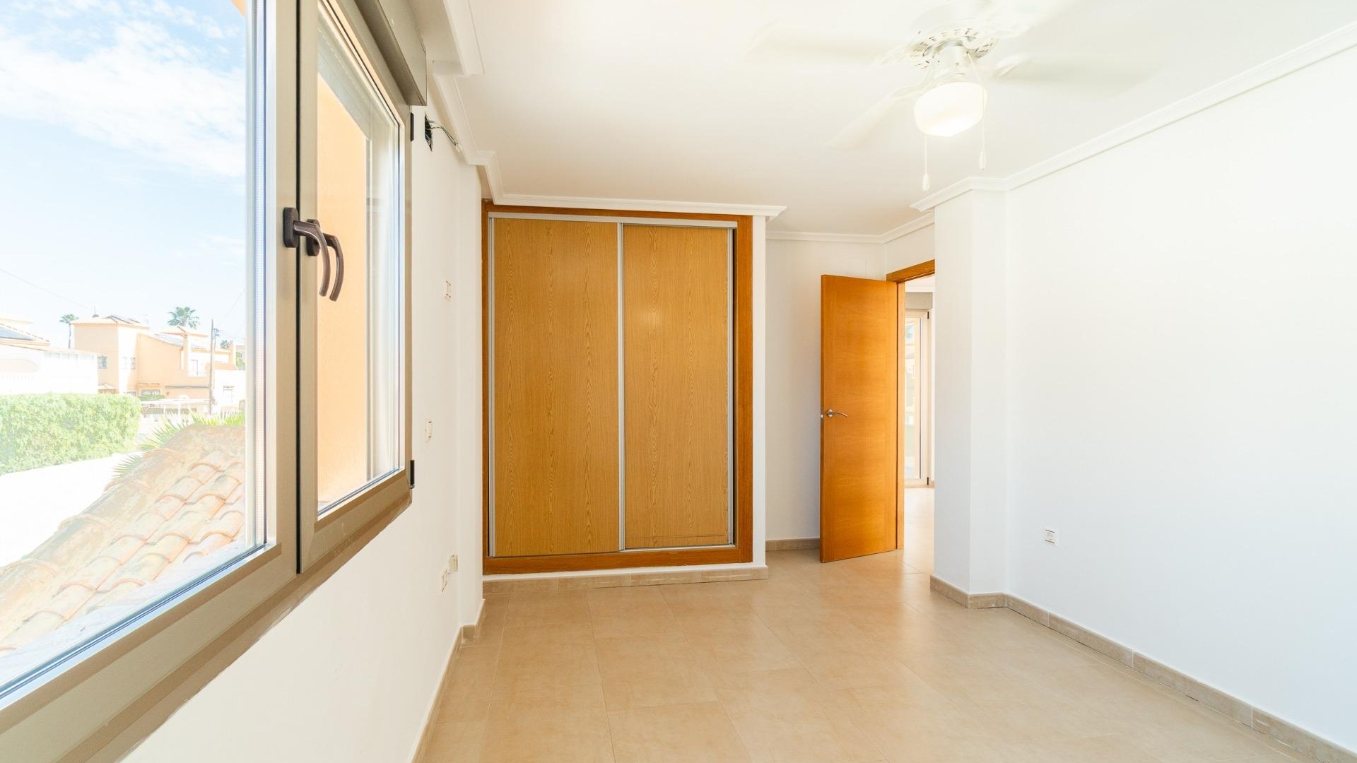 Wederverkoop - Villa - Torrevieja - Aguas Nuevas