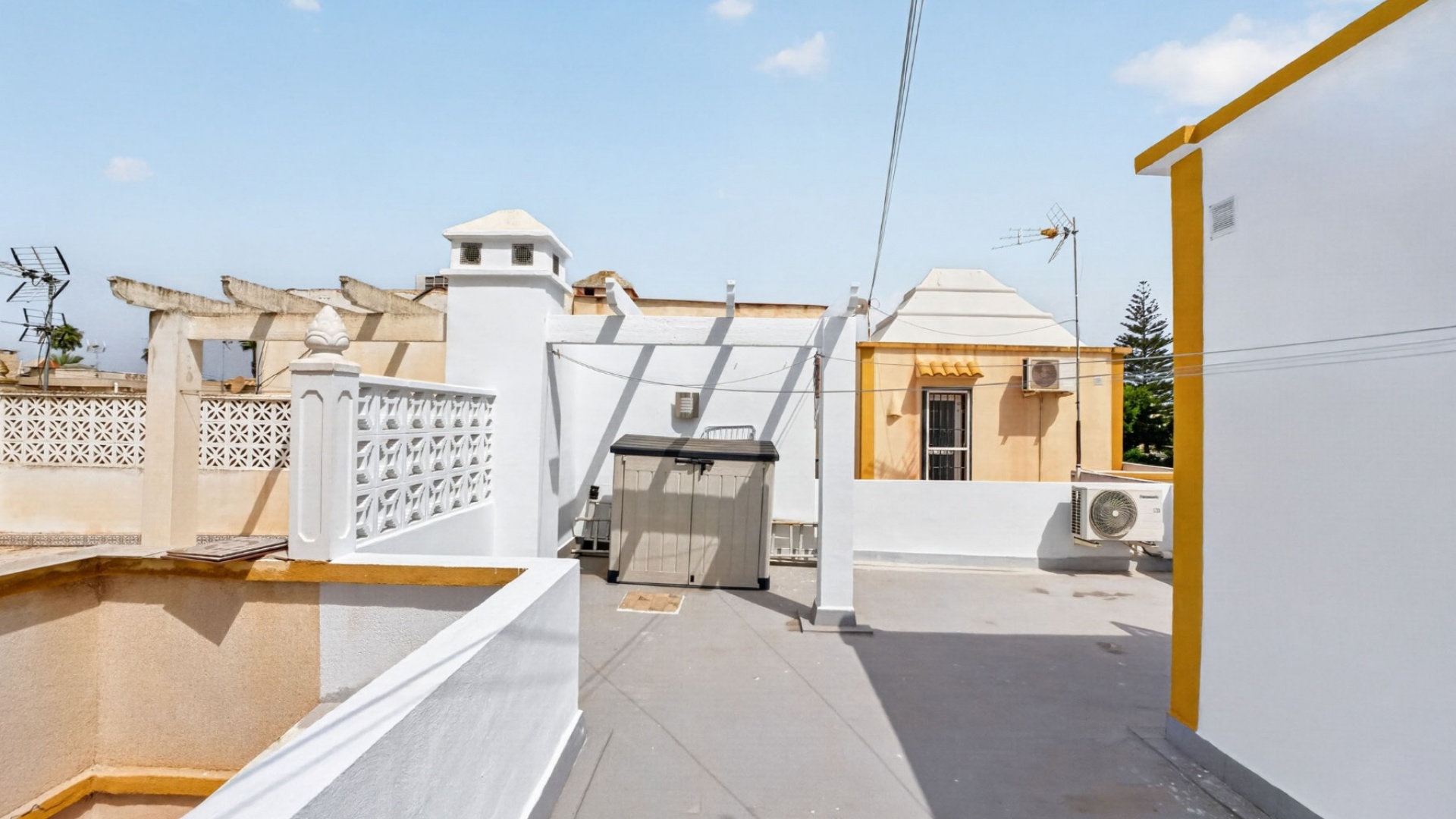 Wederverkoop - Villa - Torrevieja - jardin del mar