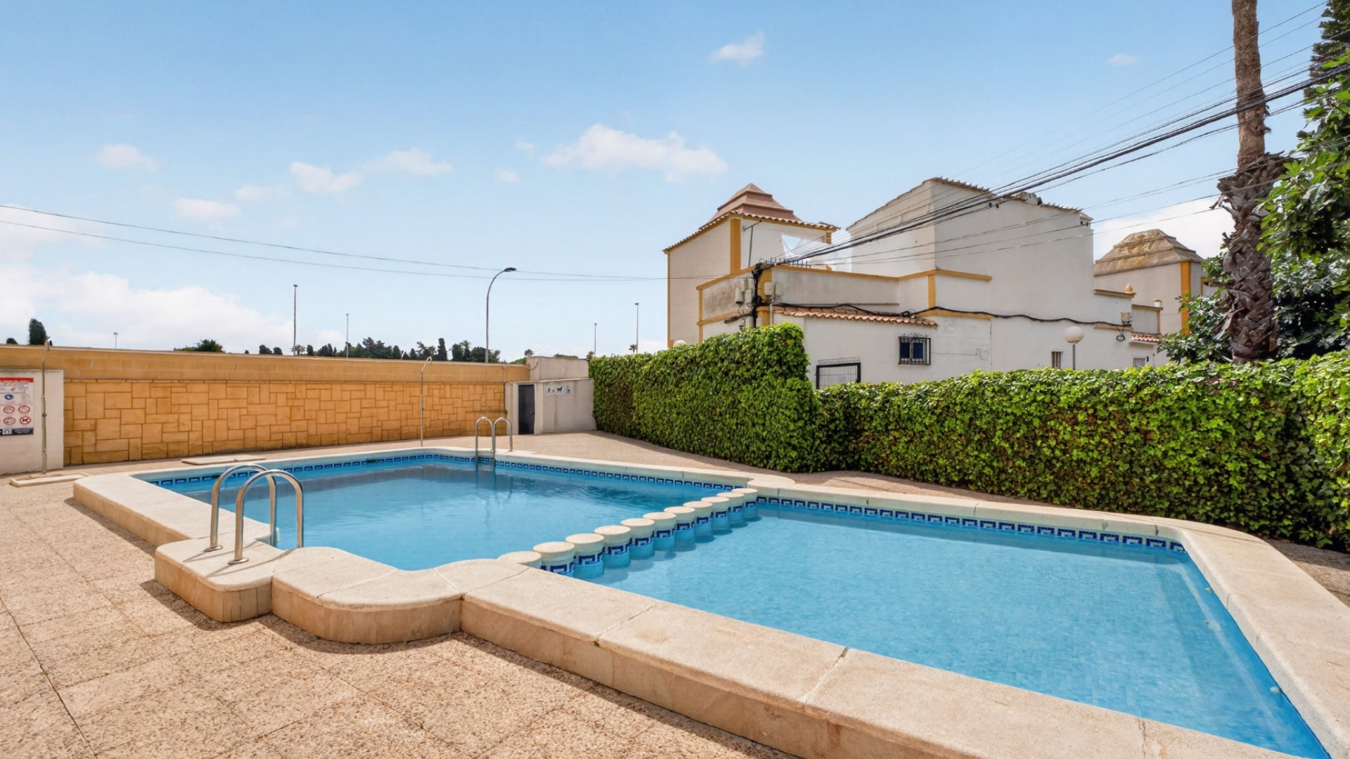 Wederverkoop - Villa - Torrevieja - jardin del mar