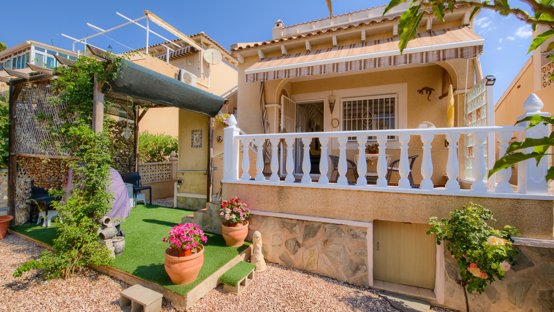 Wederverkoop - Villa - Villamartin - blue lagoon