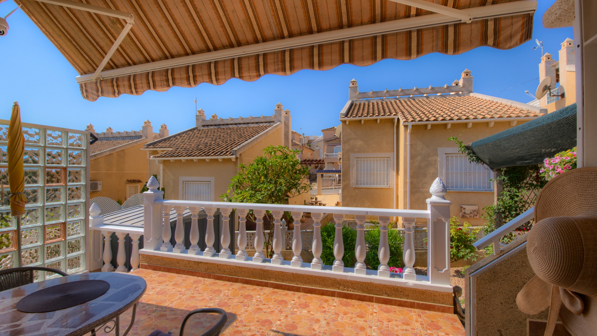 Wederverkoop - Villa - Villamartin - blue lagoon