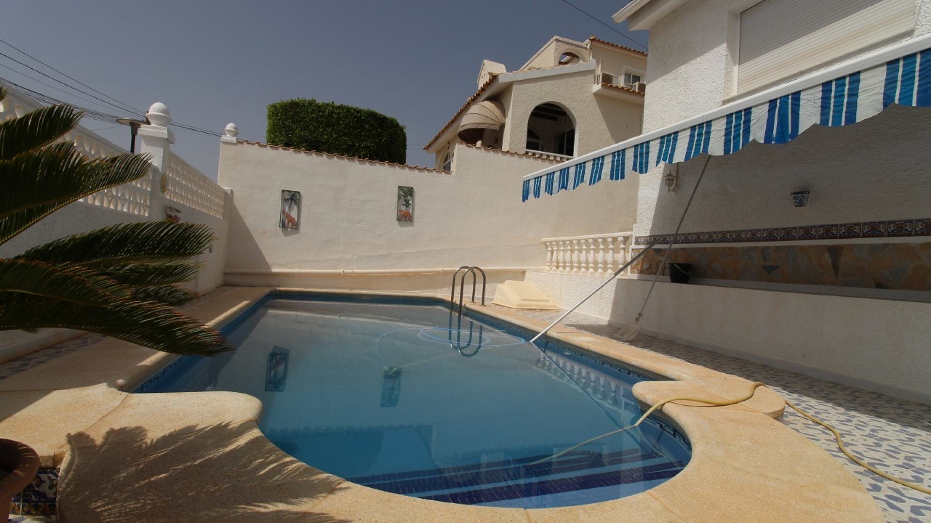 Wederverkoop - Villa - Villamartin - blue lagoon