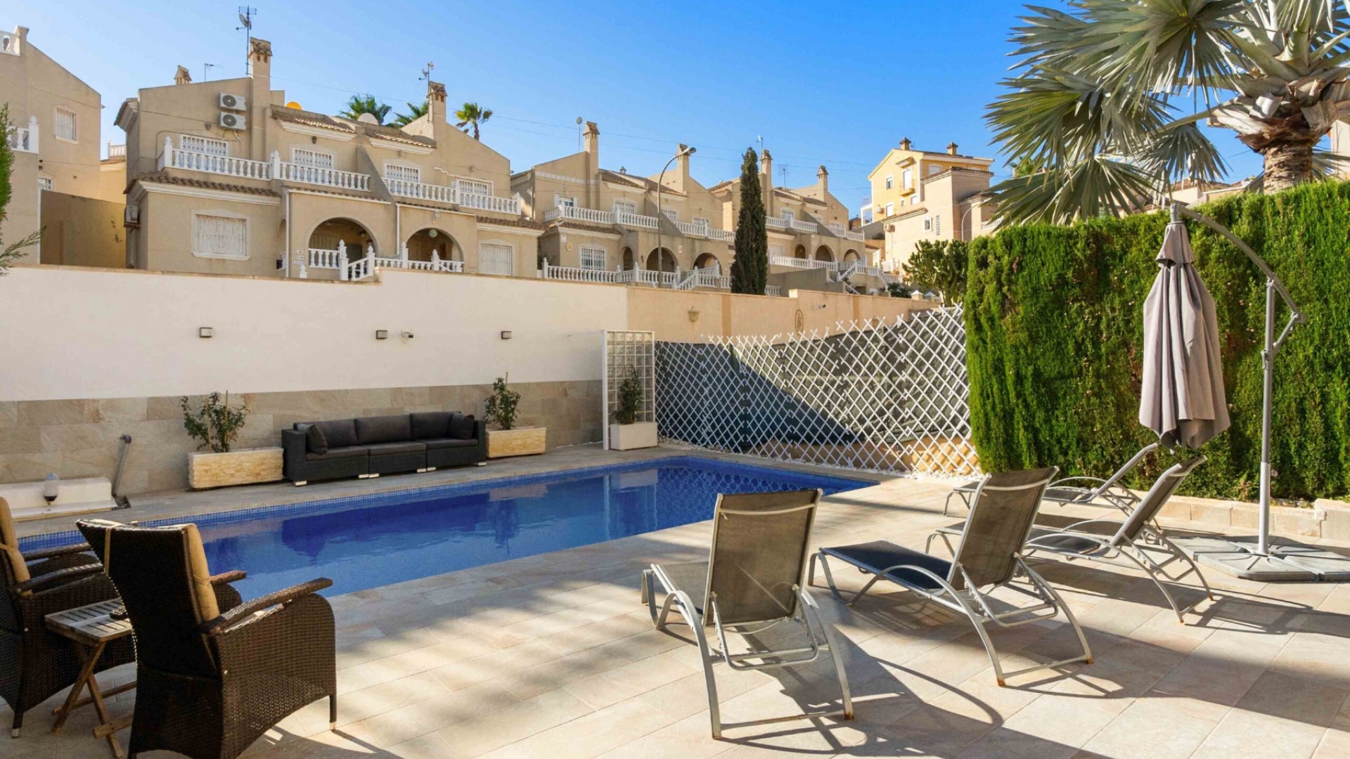 Wederverkoop - Villa - Villamartin - blue lagoon