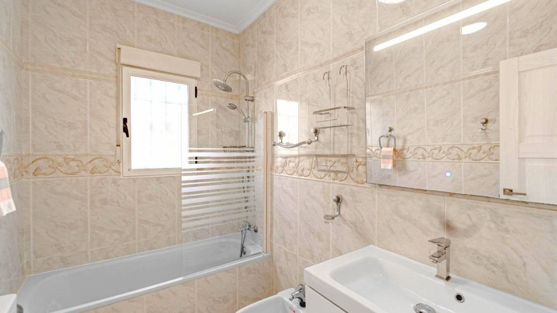 Wederverkoop - Villa - Villamartin - El Galan