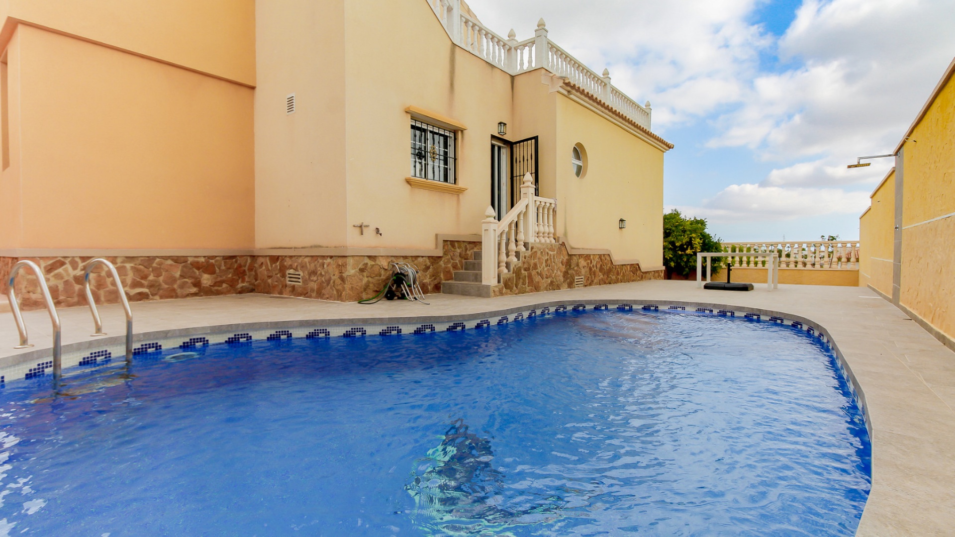 Wederverkoop - Villa - Villamartin - El Galan