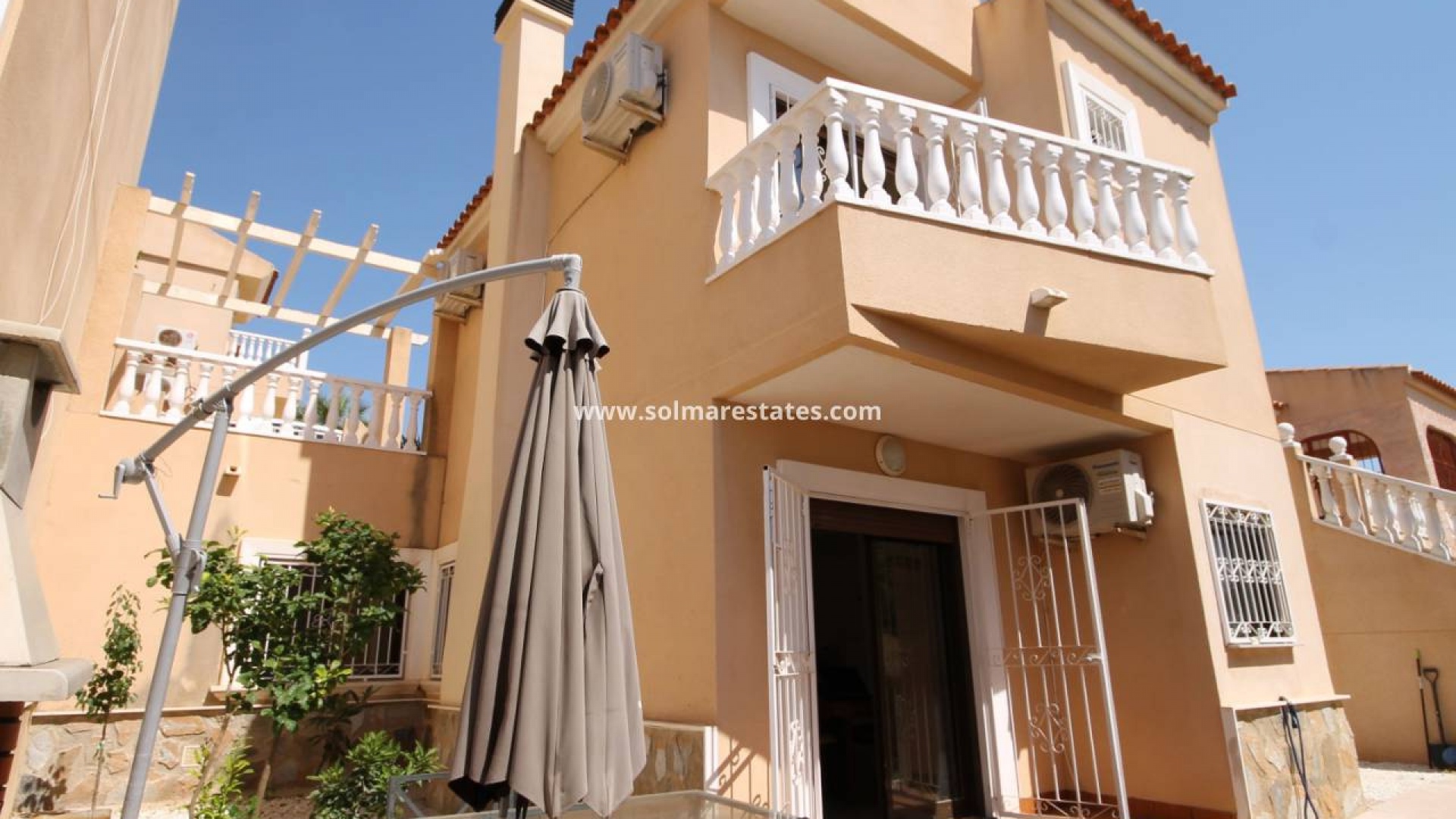 Wederverkoop - Villa - Villamartin - El Galan