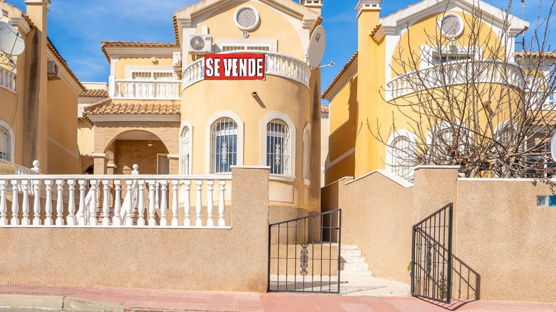 Wederverkoop - Villa - Villamartin - El Galan