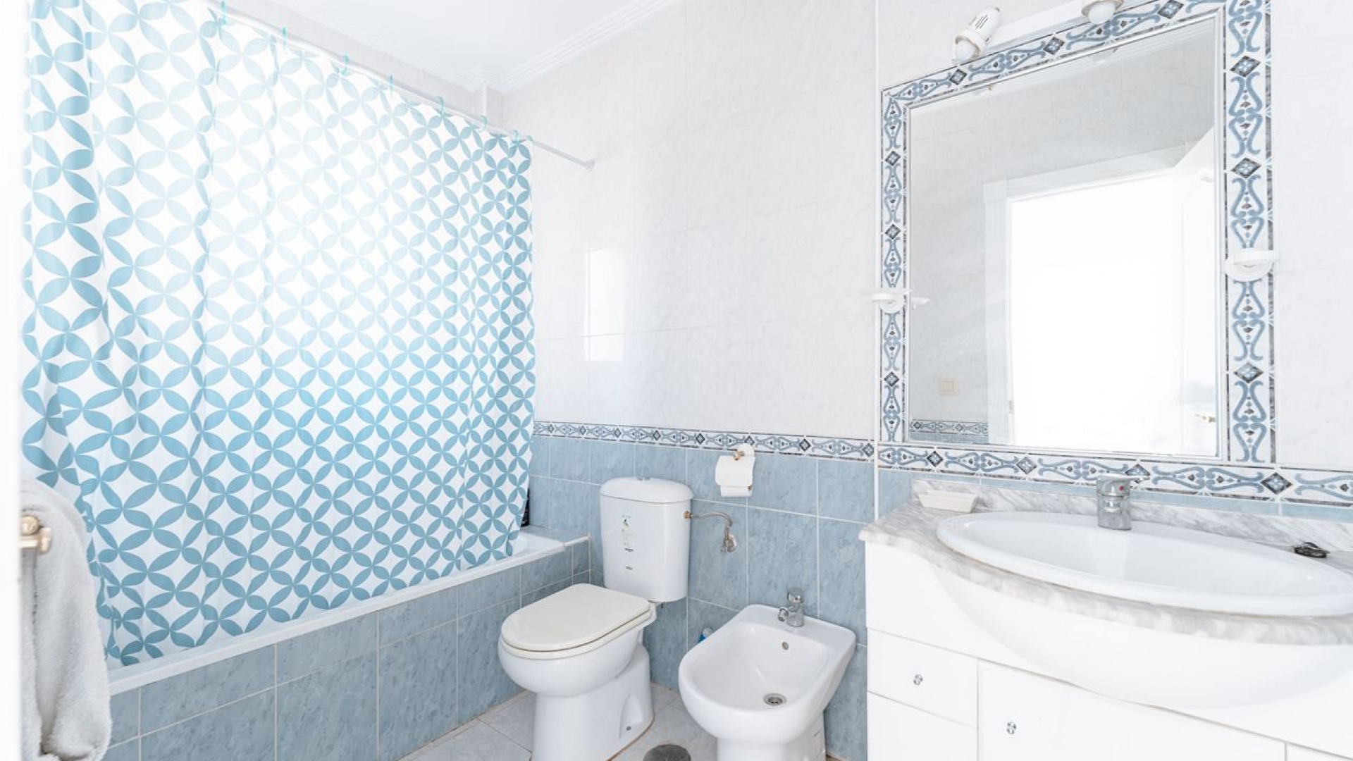 Wederverkoop - Villa - Villamartin - El Galan