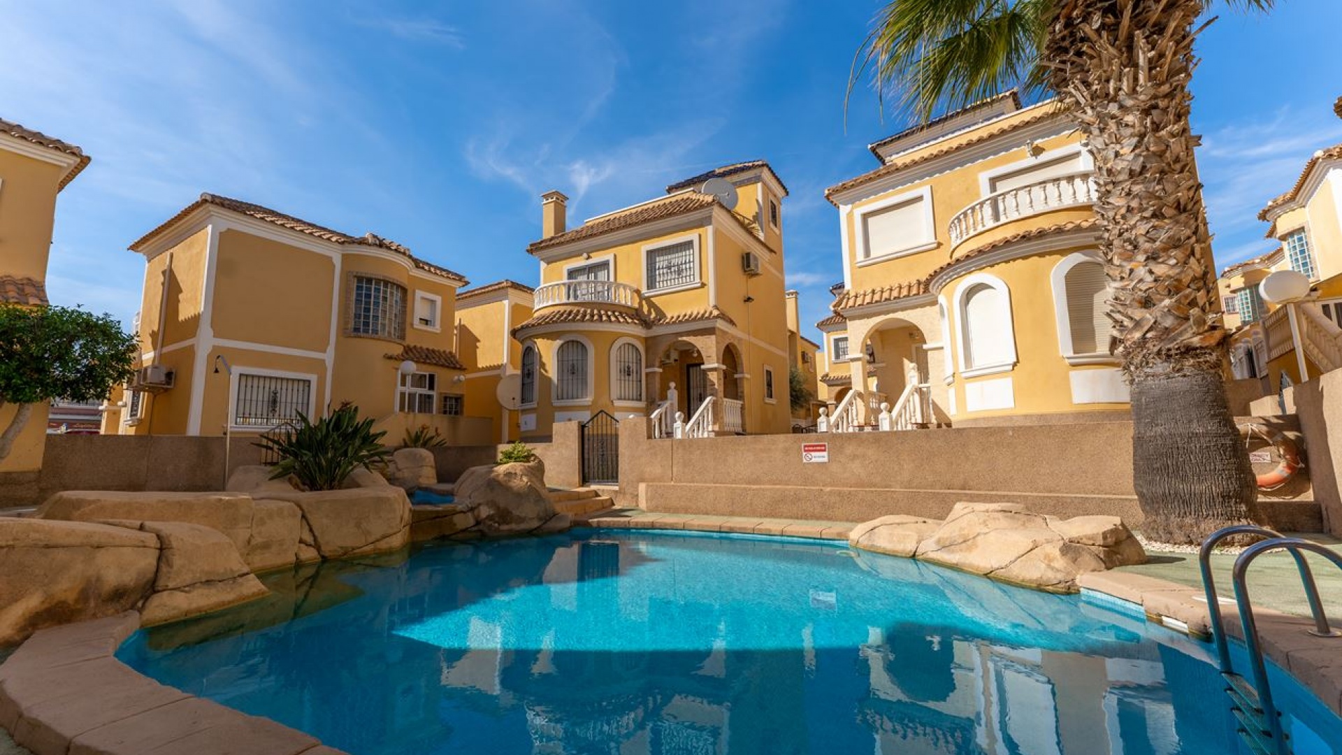 Wederverkoop - Villa - Villamartin - El Galan