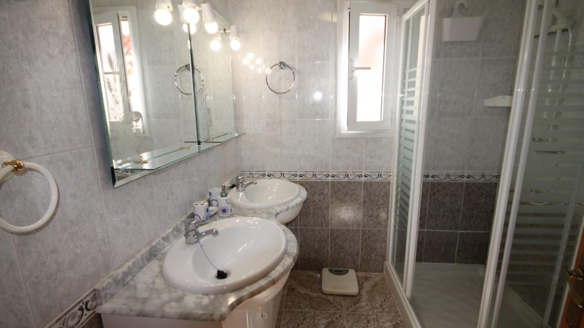 Wederverkoop - Villa - Villamartin - El Galan