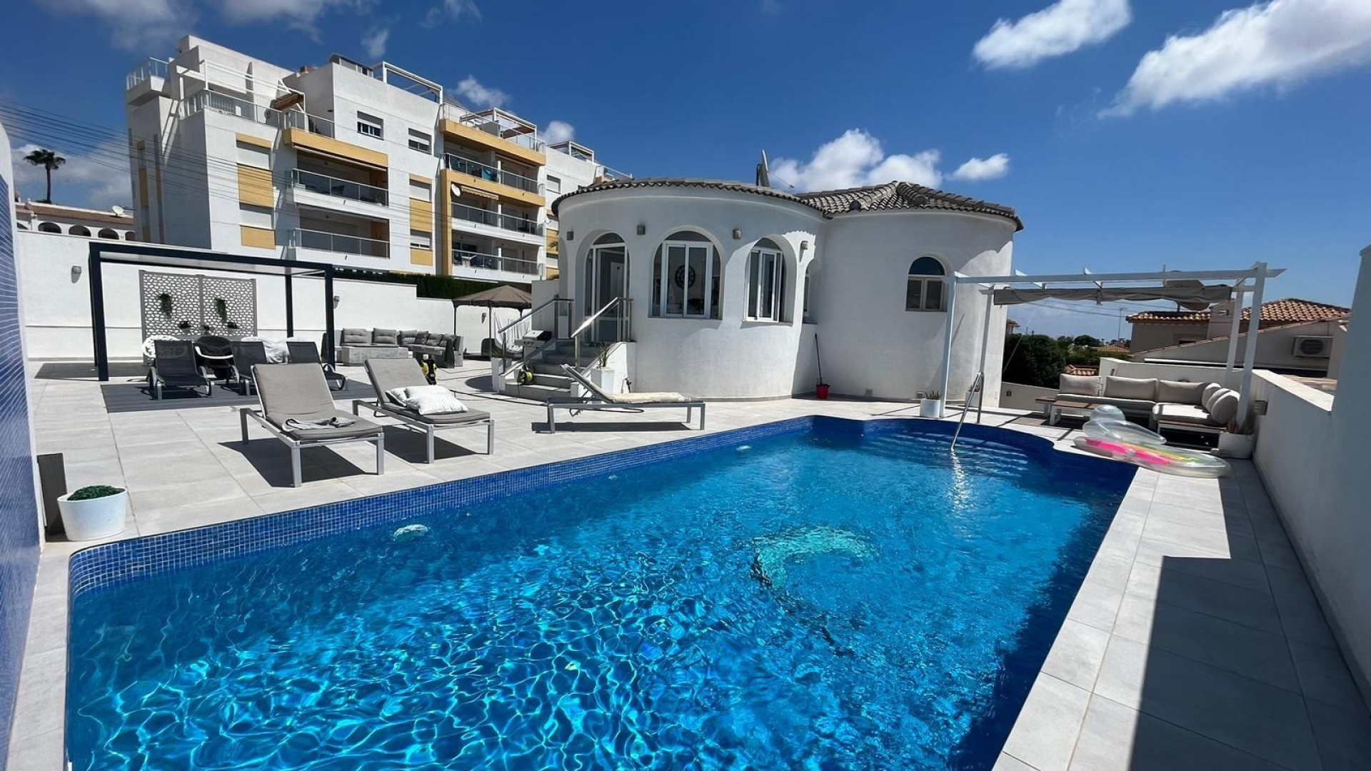 Wederverkoop - Villa - Villamartin - La Fuente