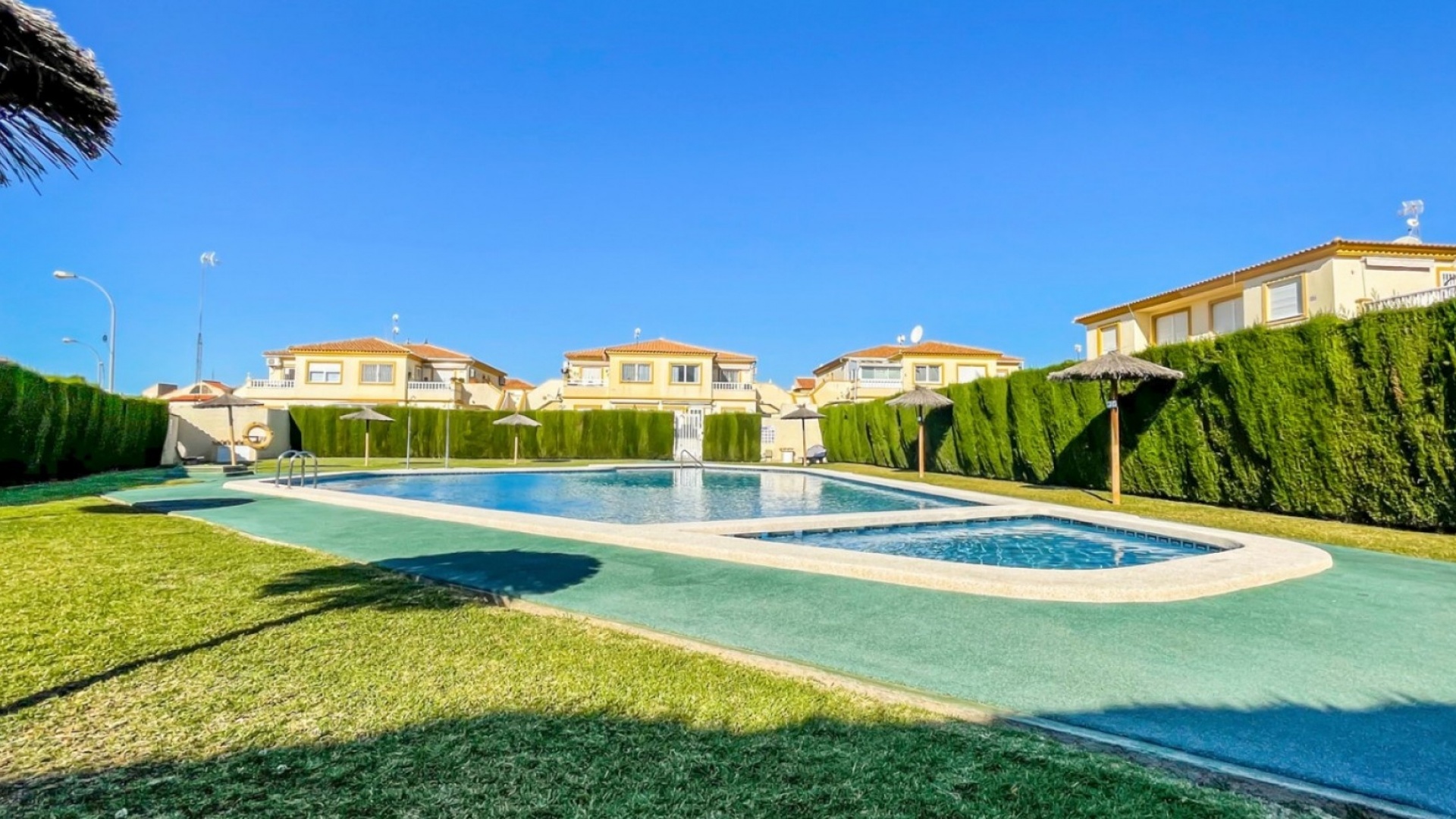 Wiederverkauf - Bungalow - Orihuela Costa - Playa Flamenca