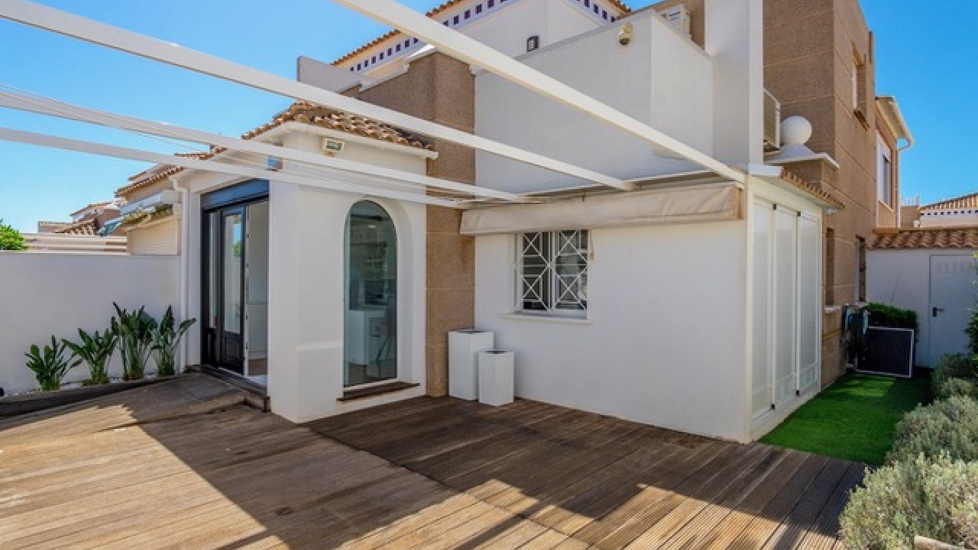 Wiederverkauf - Kommerziell - Torrevieja