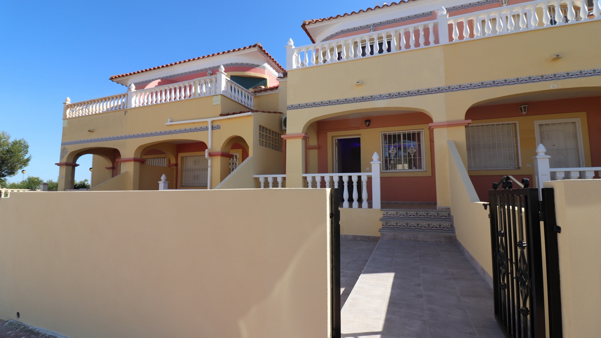 Wiederverkauf - Stadthaus - Orihuela Costa - Villamartin