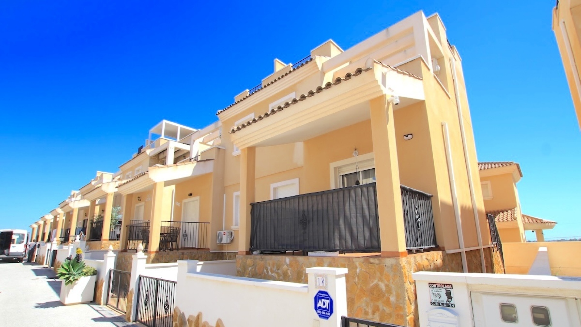 Wiederverkauf - Stadthaus - San Miguel de Salinas - La Canada