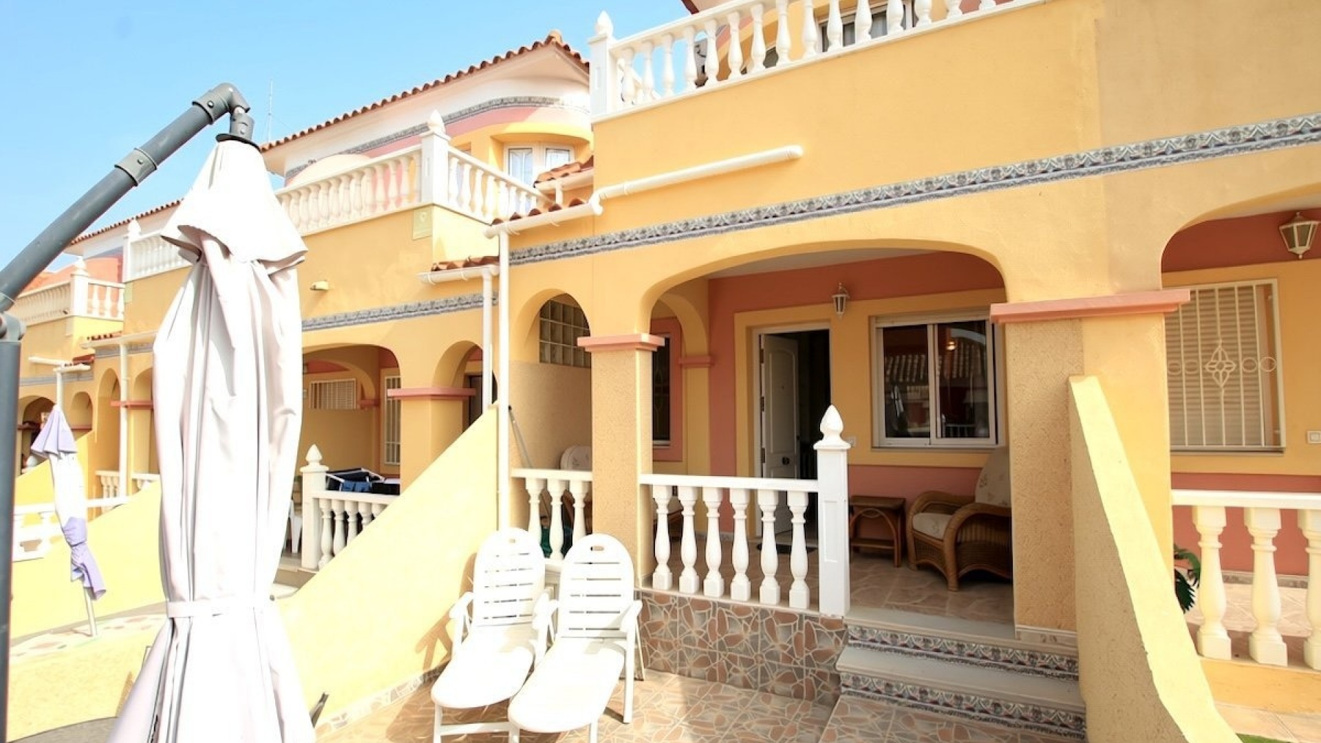 Wiederverkauf - Stadthaus - Villamartin - bosque de las lomas