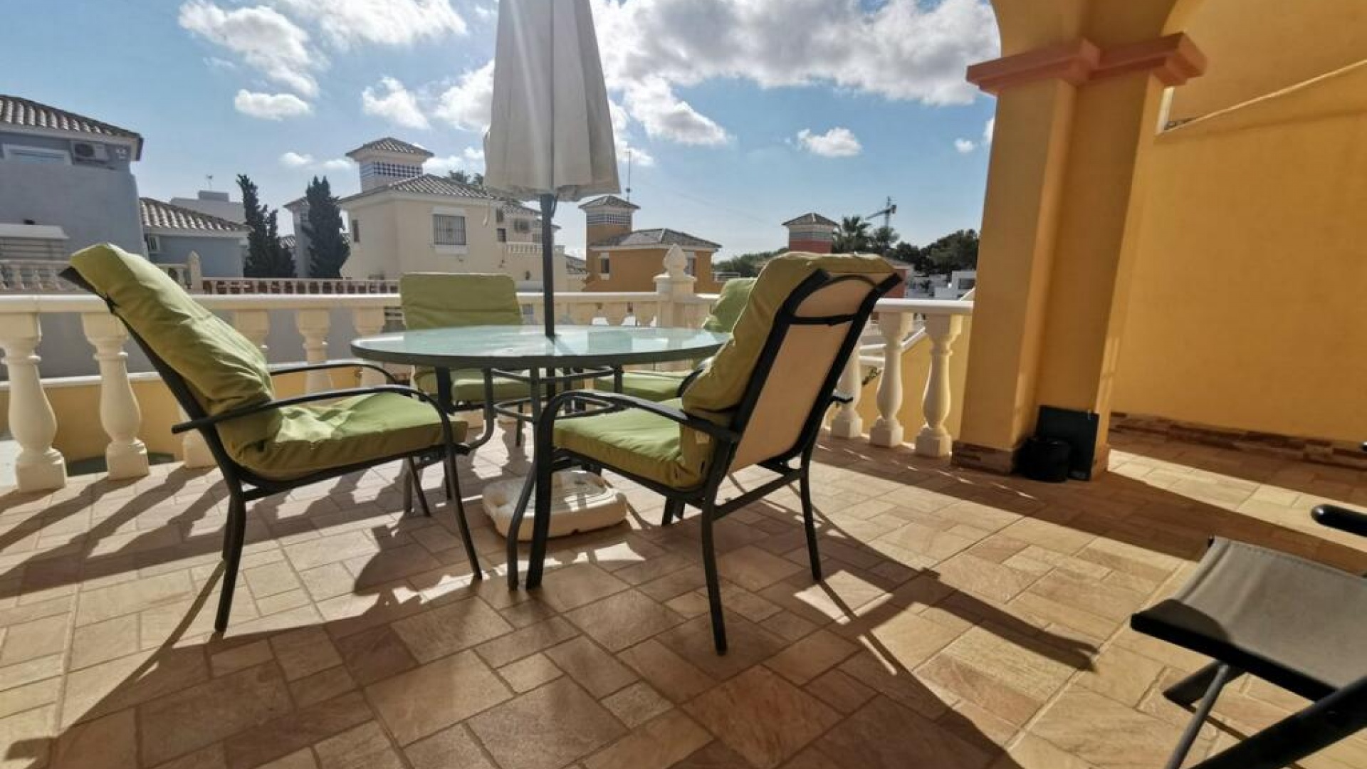 Wiederverkauf - Stadthaus - Villamartin - bosque de las lomas