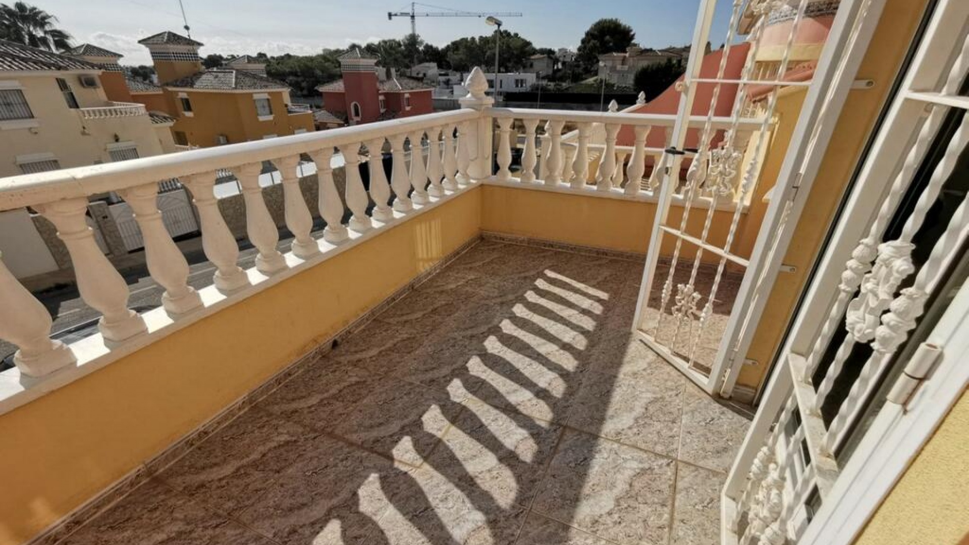 Wiederverkauf - Stadthaus - Villamartin - bosque de las lomas