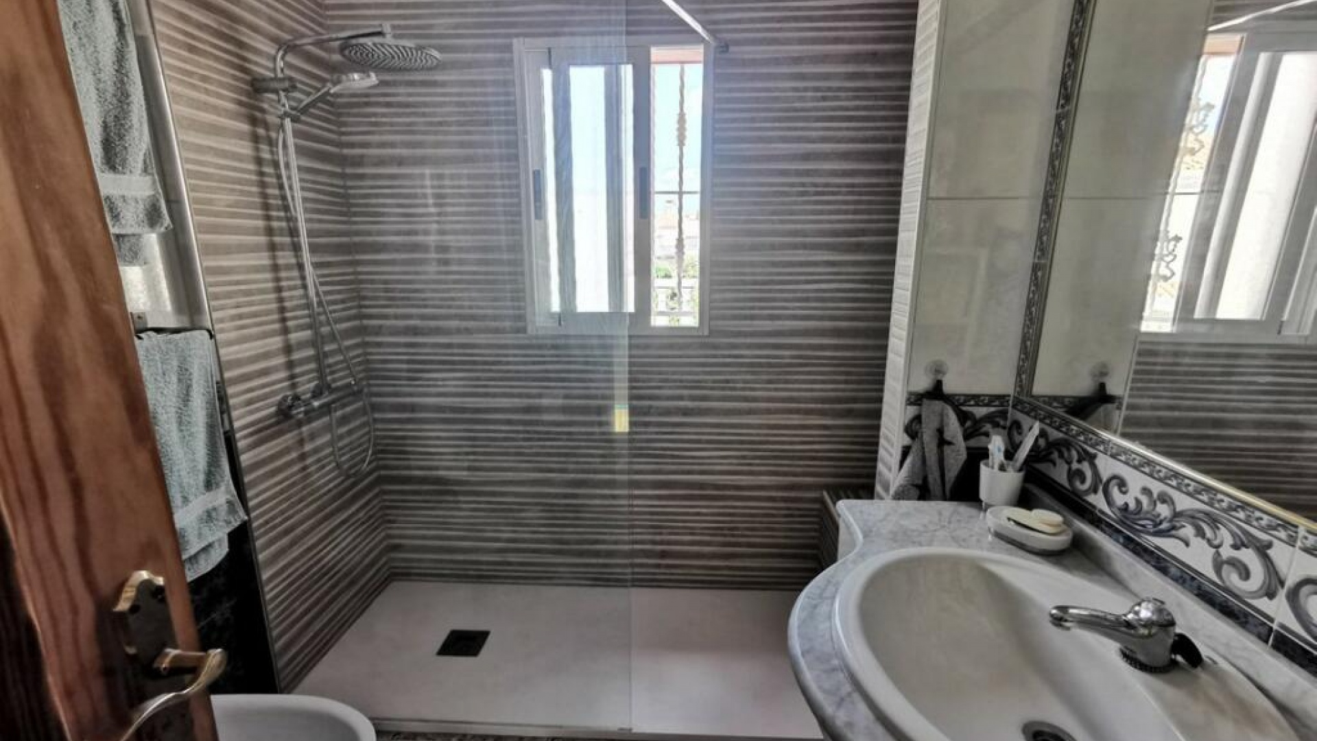 Wiederverkauf - Stadthaus - Villamartin - bosque de las lomas