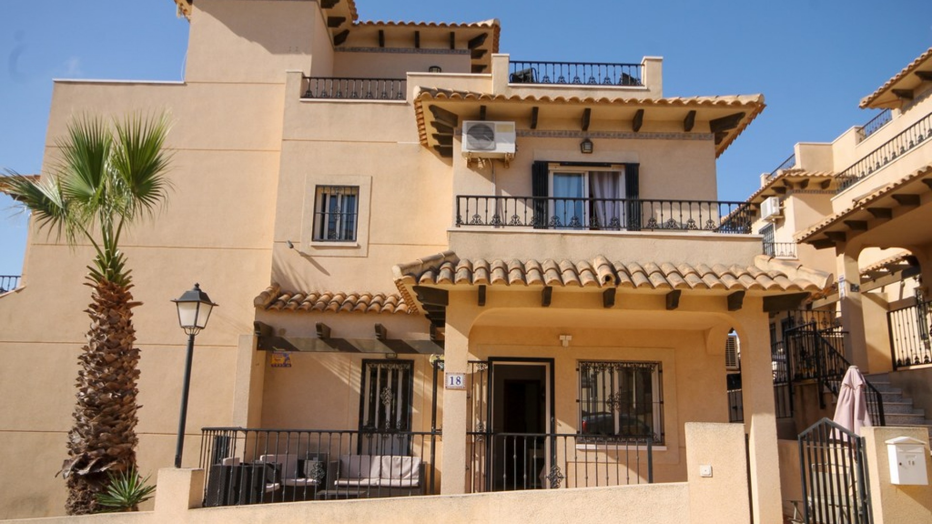 Wiederverkauf - Stadthaus - Villamartin - El Galan